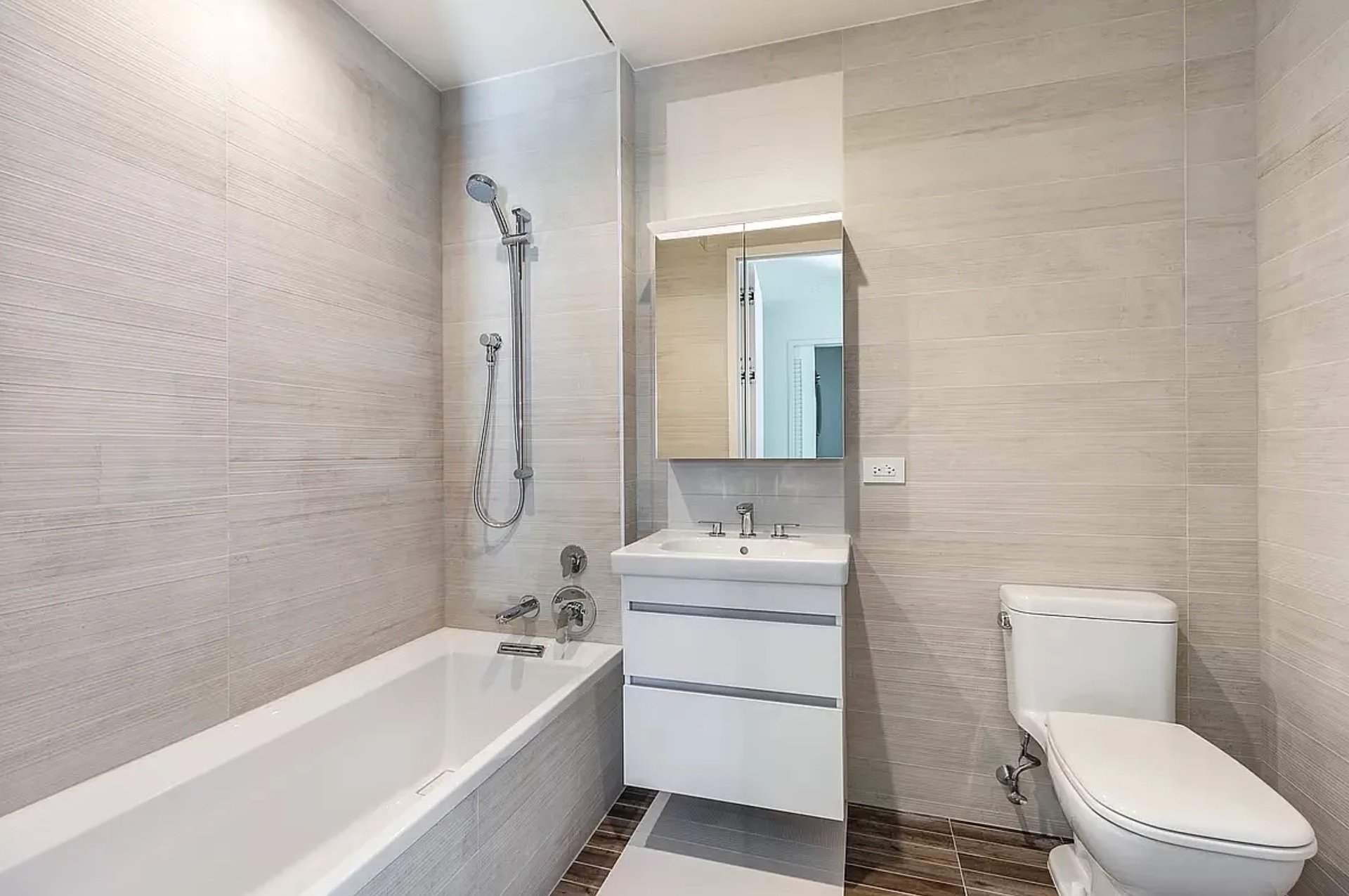 #8 photo, 285 W 110th Street, 맨해튼 West Harlem , NY 10026