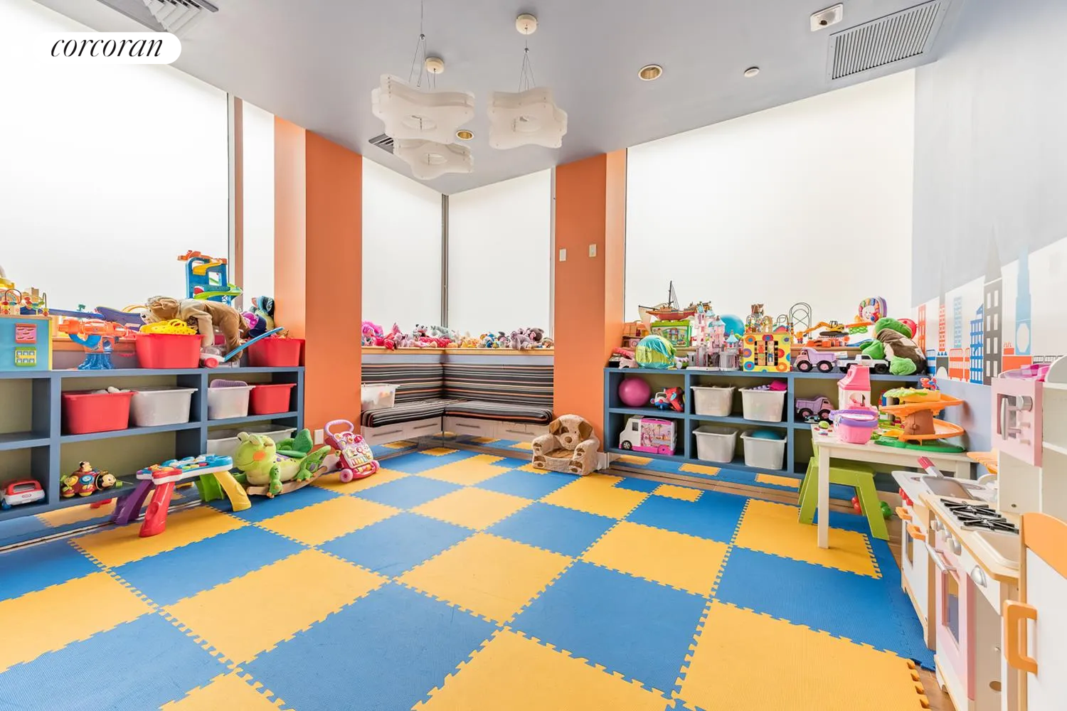 #16 photo, 5-09 48TH Avenue, Hunters Point , NY 11101