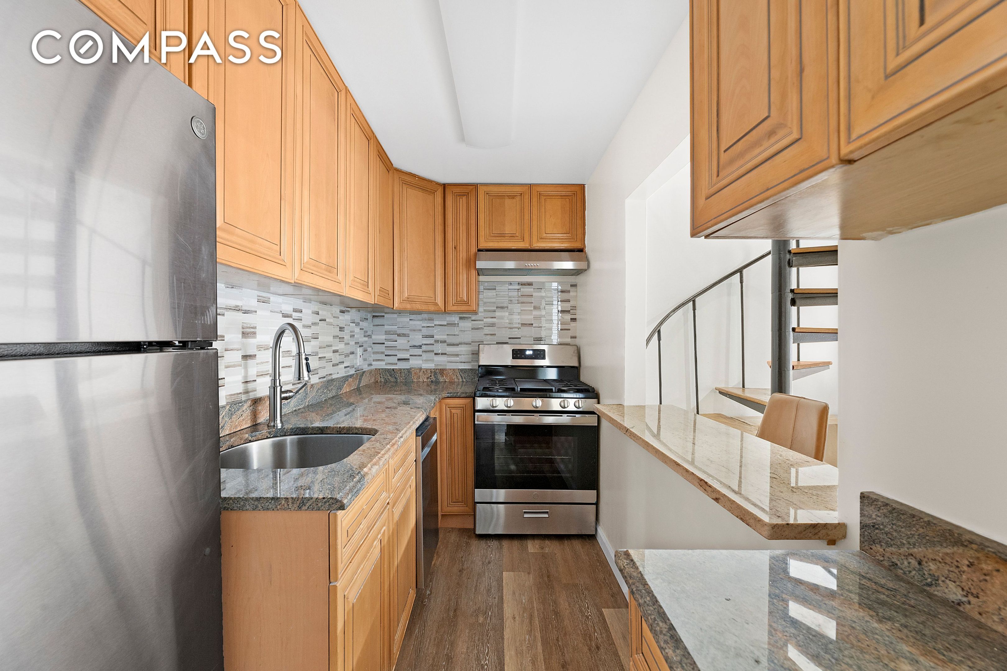 #5 photo, 229 E 24th Street, मैनहटन Kips Bay , NY 10010