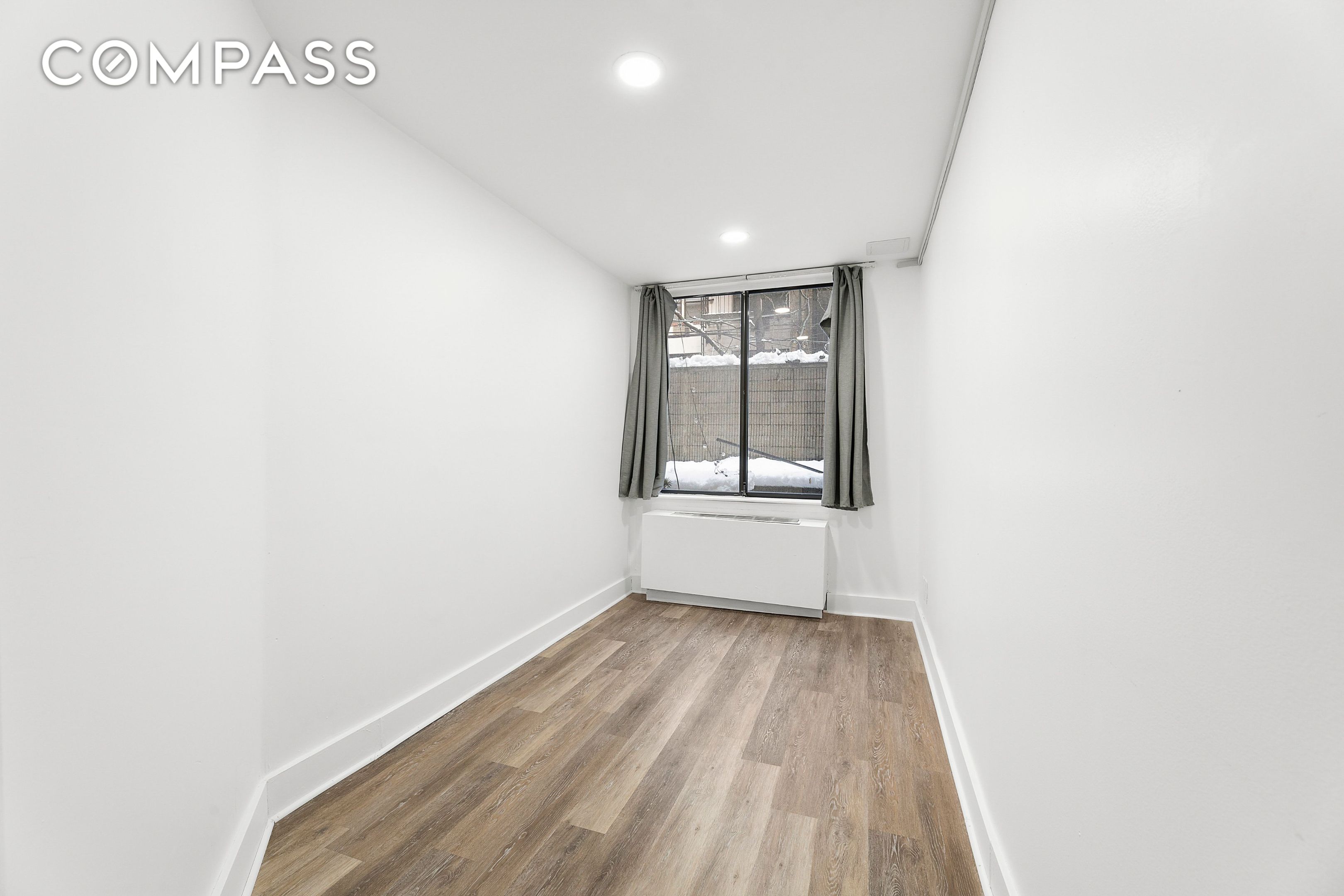 #8 photo, 229 E 24th Street, मैनहटन Kips Bay , NY 10010