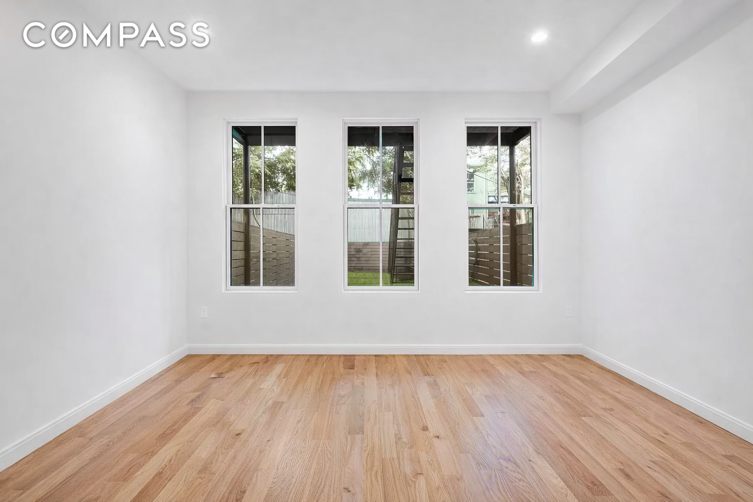 #8 photo, 754 Lafayette Avenue, 브루클린 Bedford-Stuyvesant , NY 11221