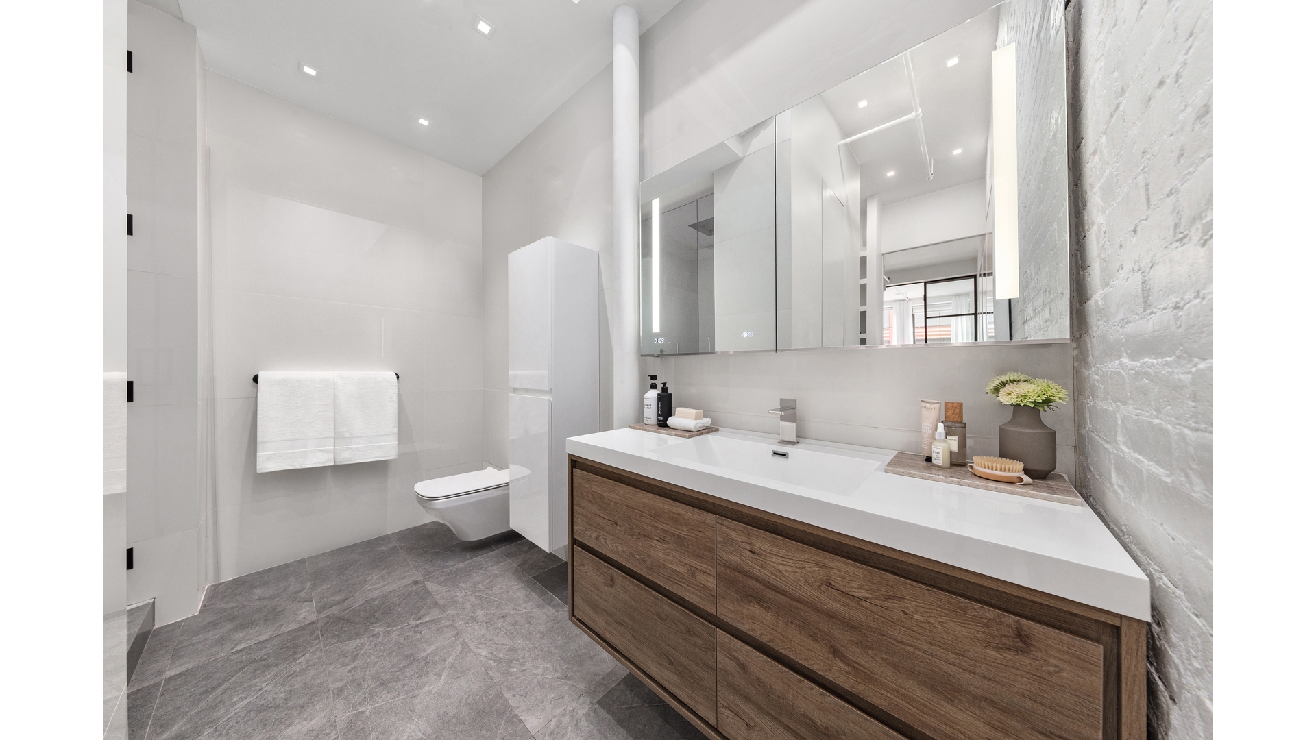 #7 photo, 7 BOND Street, NoHo , NY 10012