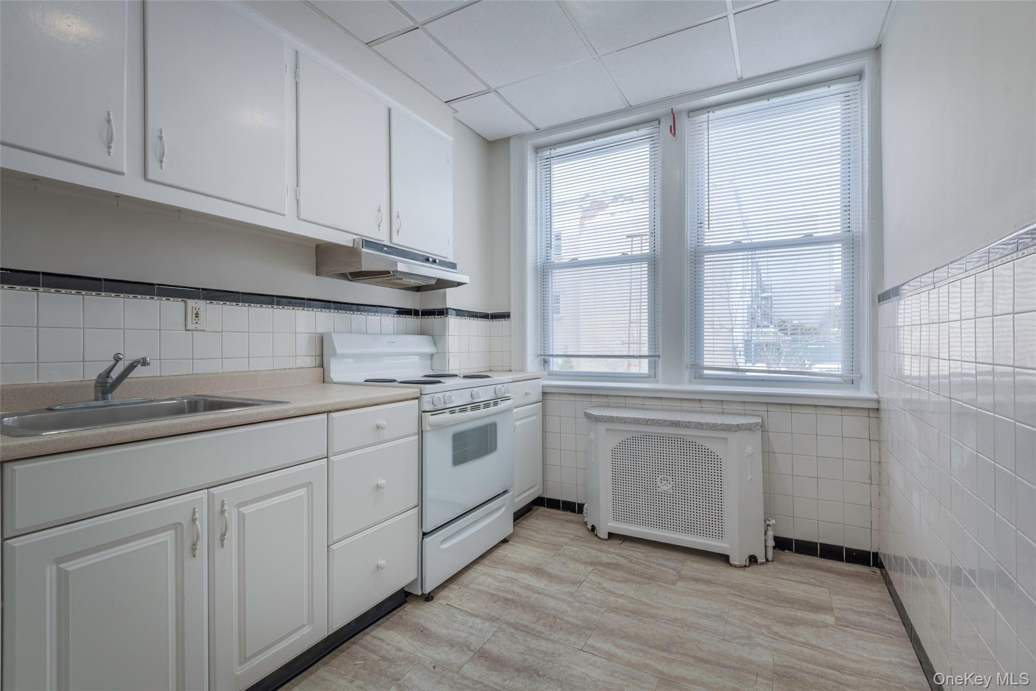 #13 photo, 2807 Newtown Avenue, Astoria , NY 11102