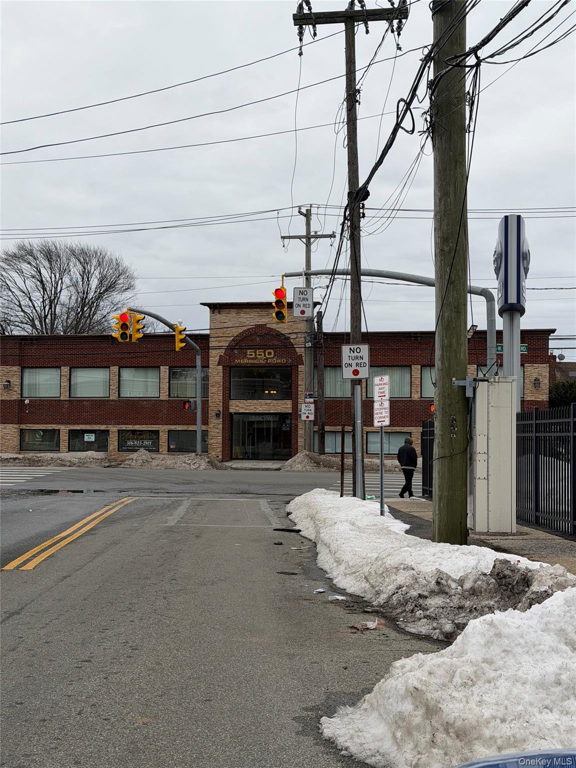 #1 photo, 550 W Merrick Road, Нассау ‖ Valley Stream , NY 11580