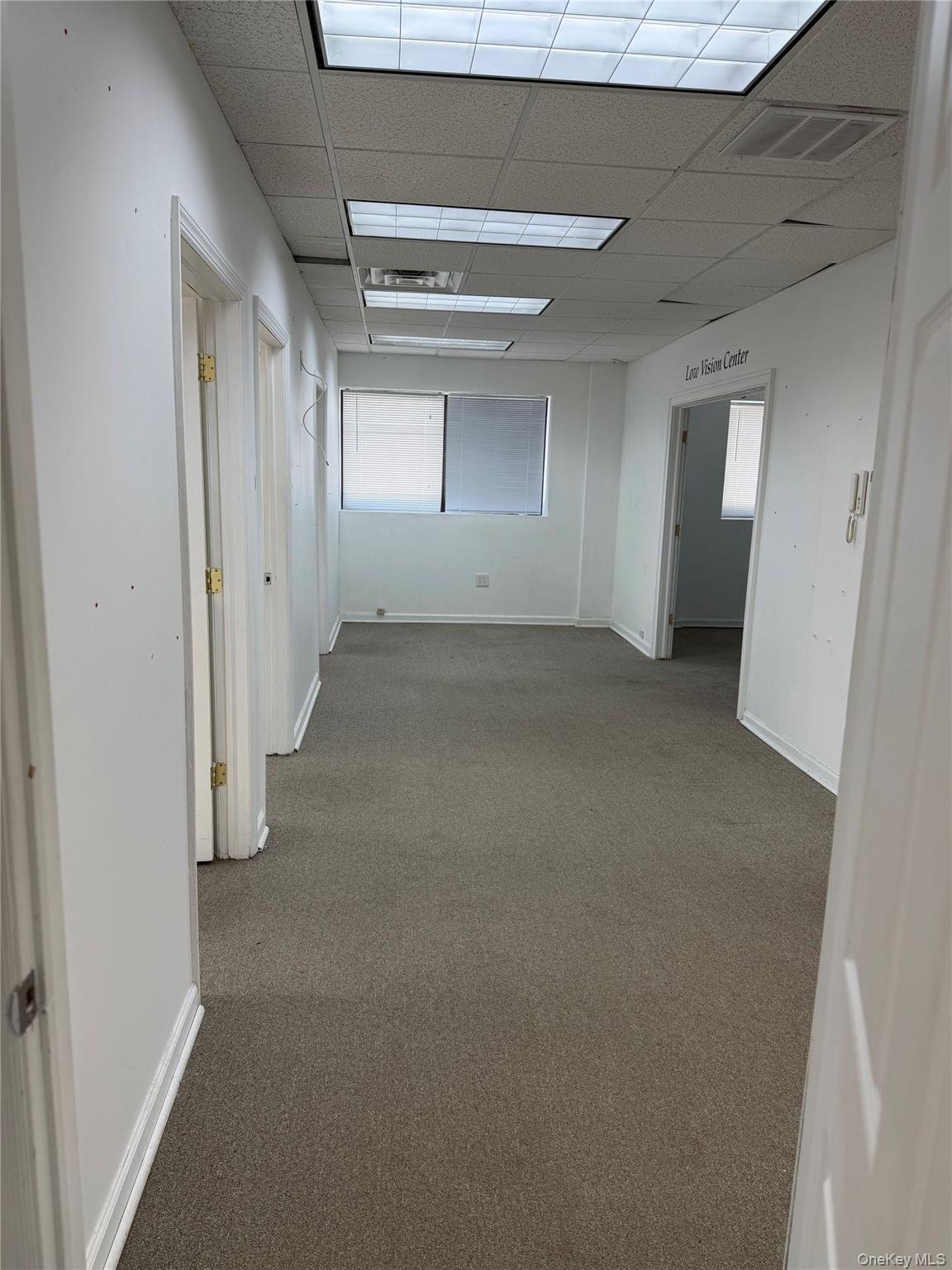 #5 photo, 550 W Merrick Road, Нассау ‖ Valley Stream , NY 11580