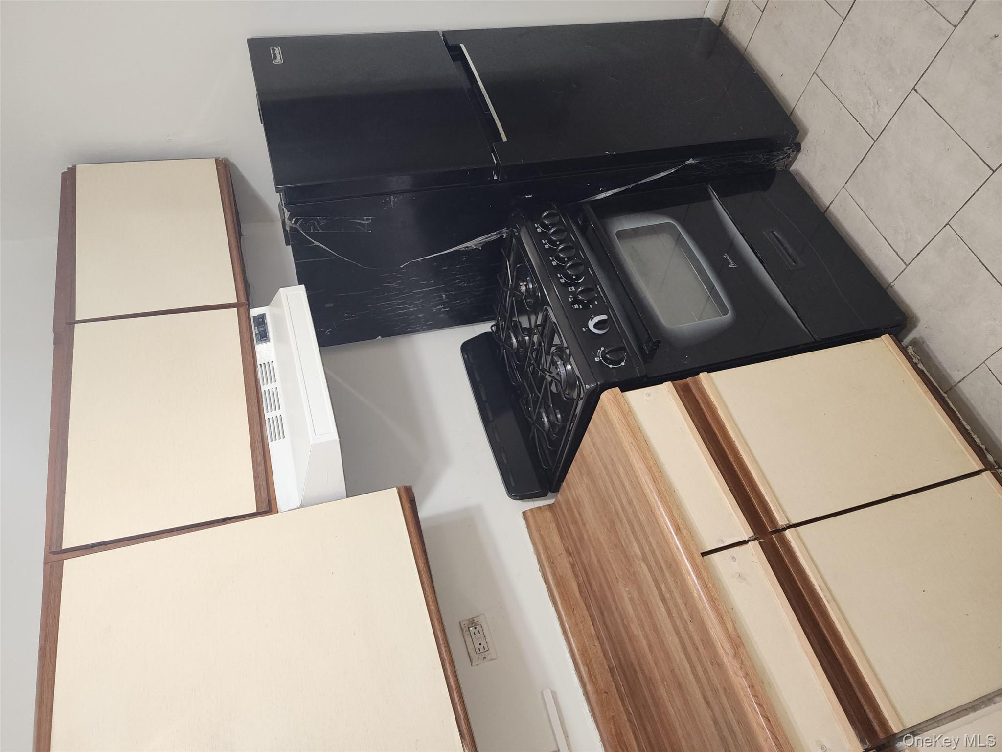 #3 photo, 206-03 Jamaica Avenue, Queens Village , NY 11428