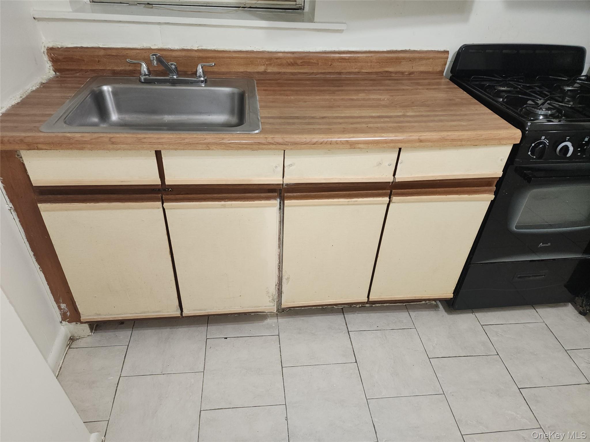 #4 photo, 206-03 Jamaica Avenue, Queens Village , NY 11428