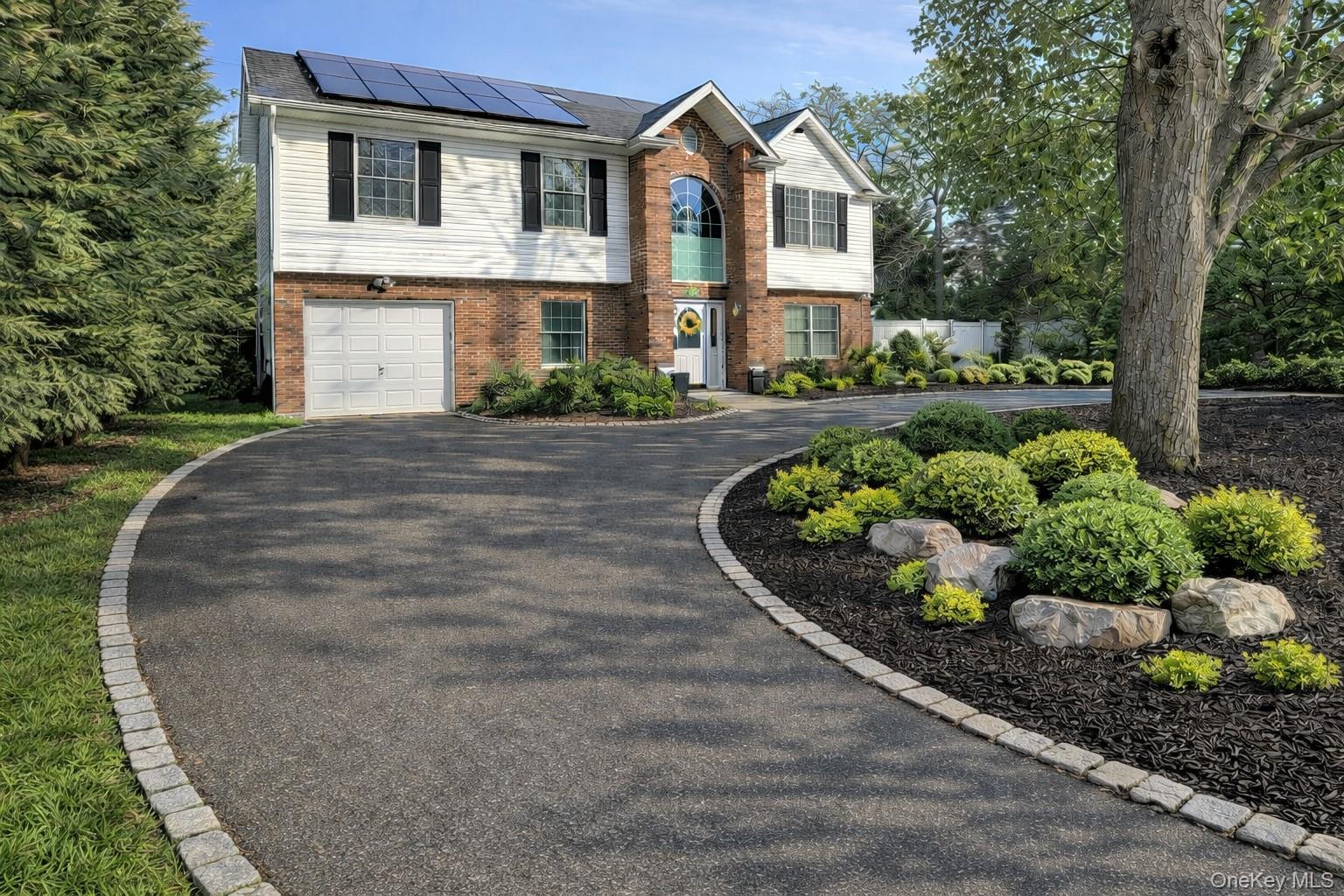 #1 photo, 1295 Wilson Place, West Islip , NY 11795