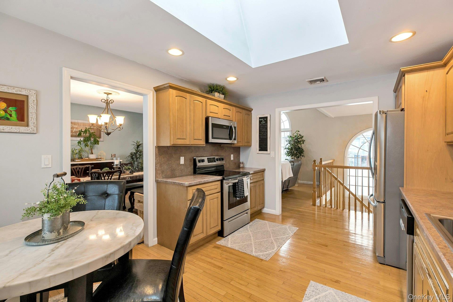 #10 photo, 1295 Wilson Place, सफ़ोक काउंटी West Islip , NY 11795