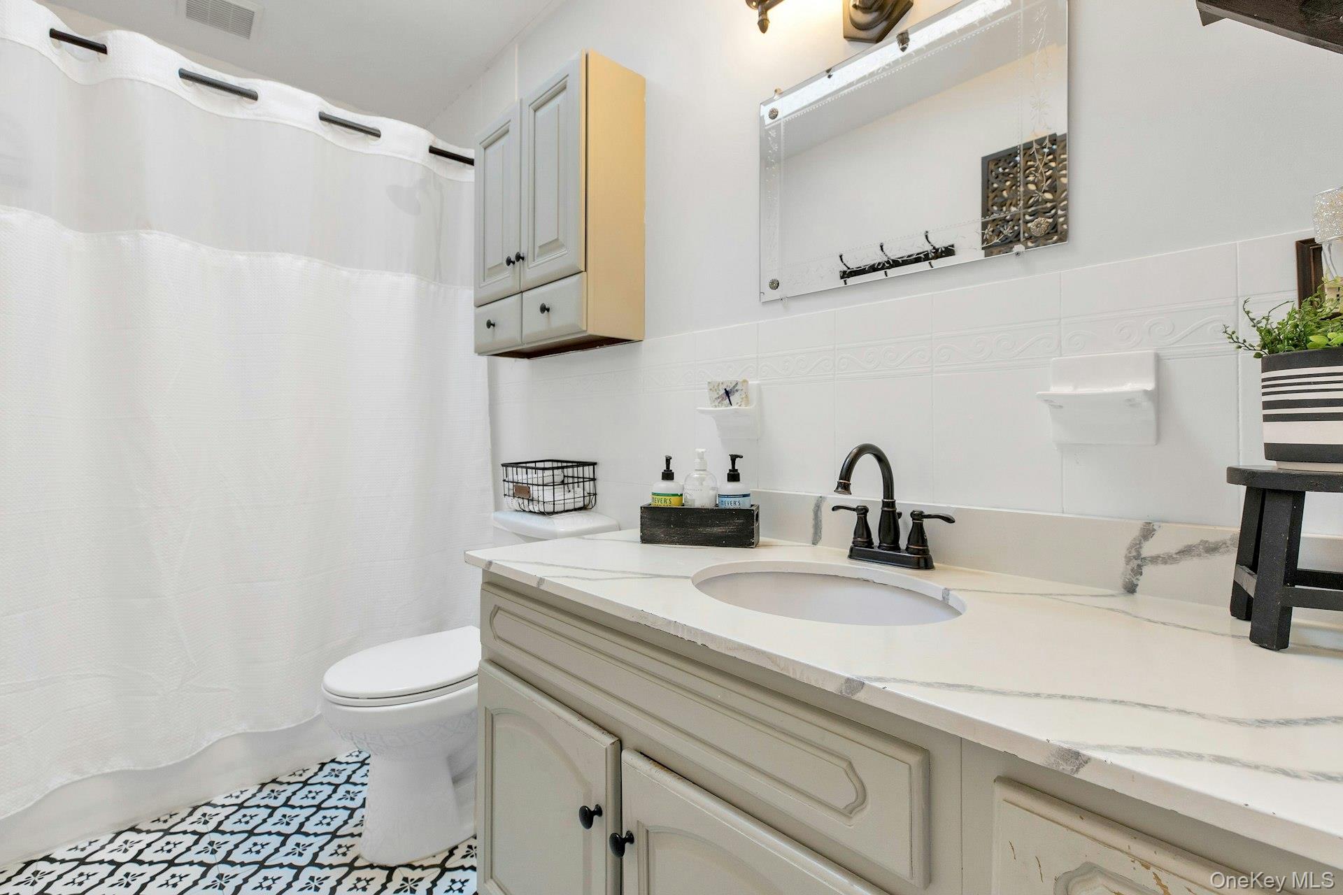 #18 photo, 1295 Wilson Place, सफ़ोक काउंटी West Islip , NY 11795