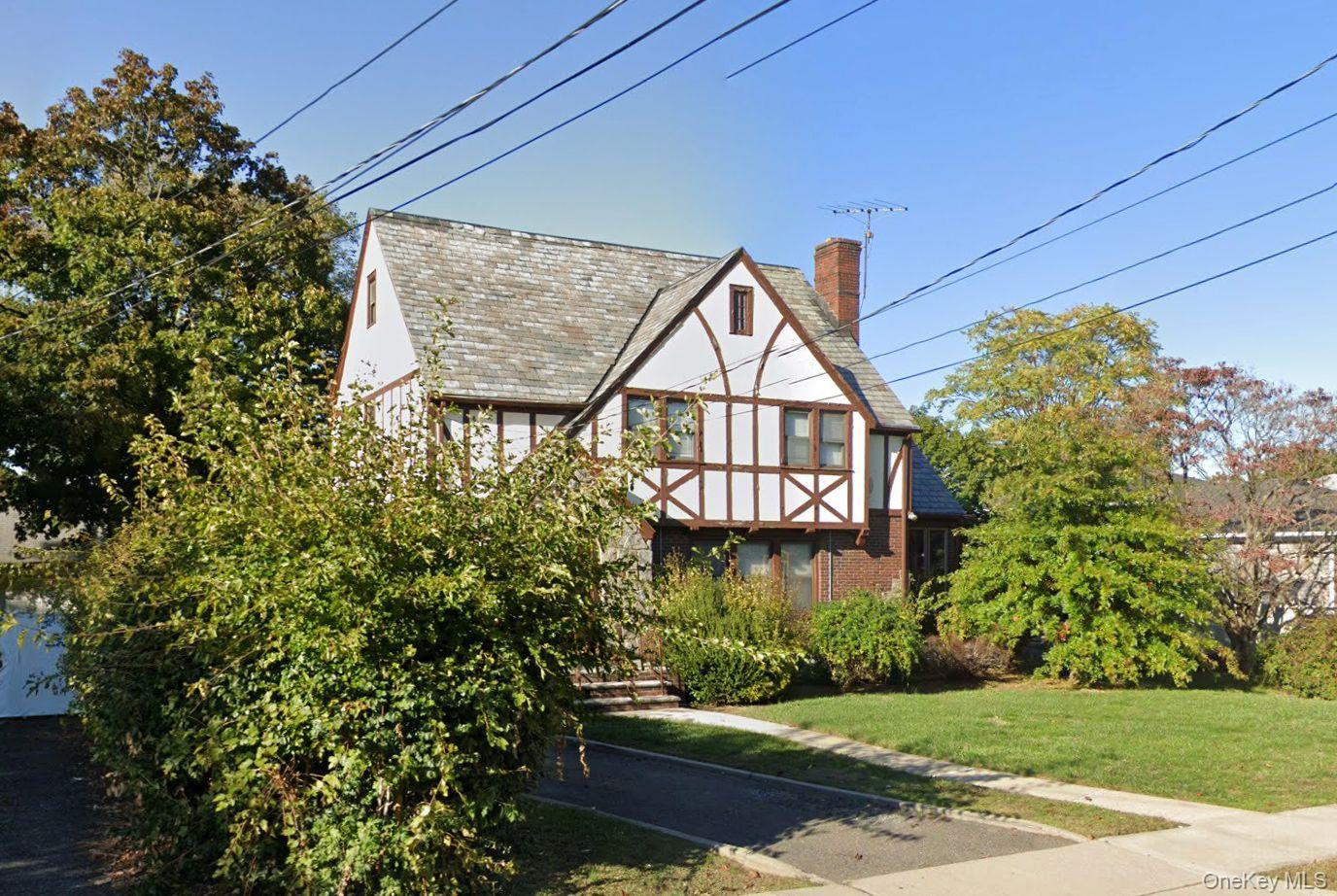 #13 photo, 29 Oak Avenue, Hempstead , NY 11550