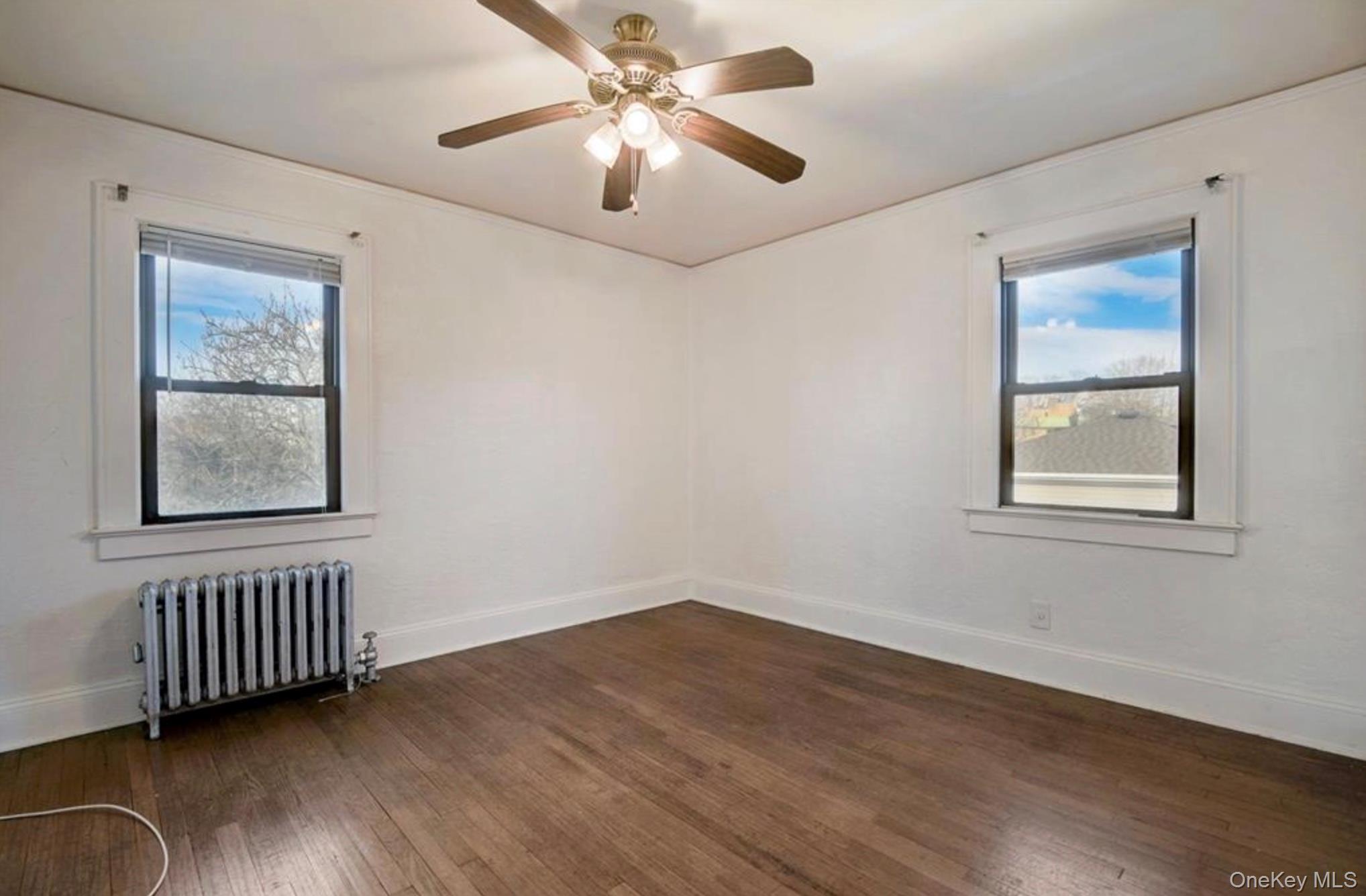 #8 photo, 29 Oak Avenue, Hempstead , NY 11550