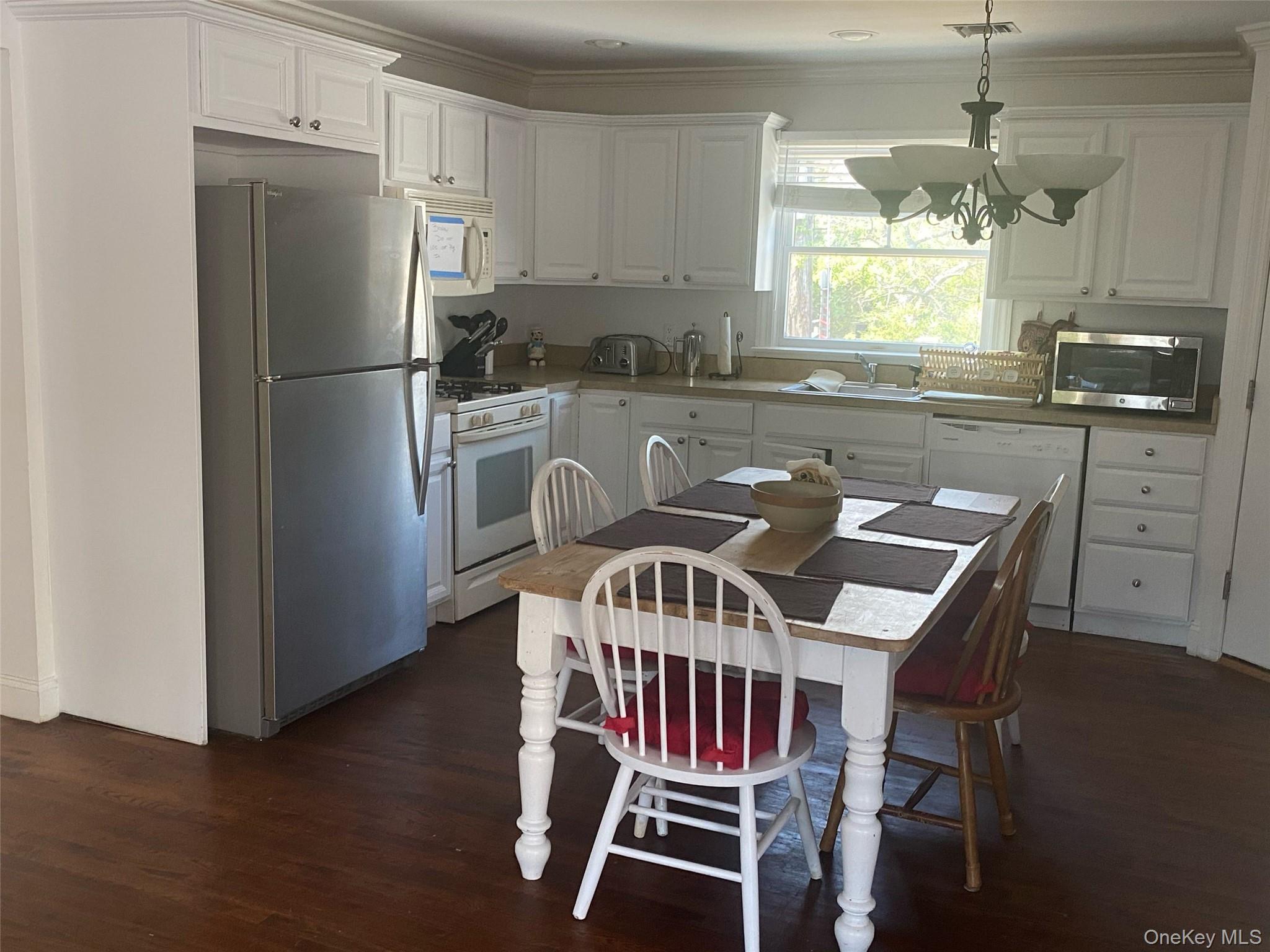 #4 photo, 300 Lewis Walk, সাফোক কাউন্টি Cherry Grove , NY 11782