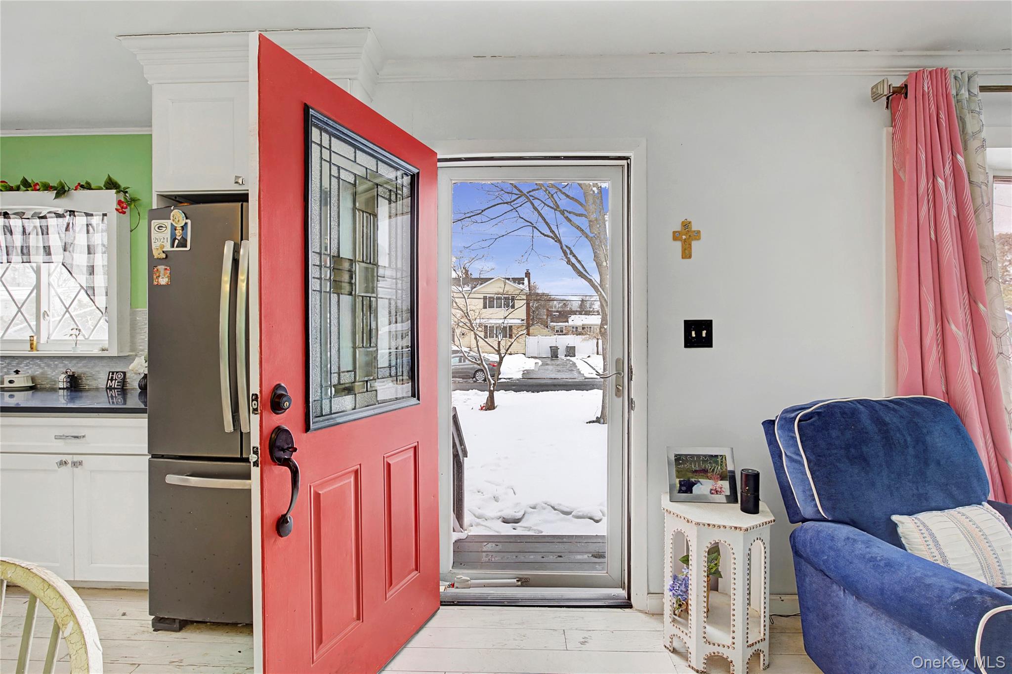 #2 photo, 9 Amherst Road, West Sayville , NY 11796