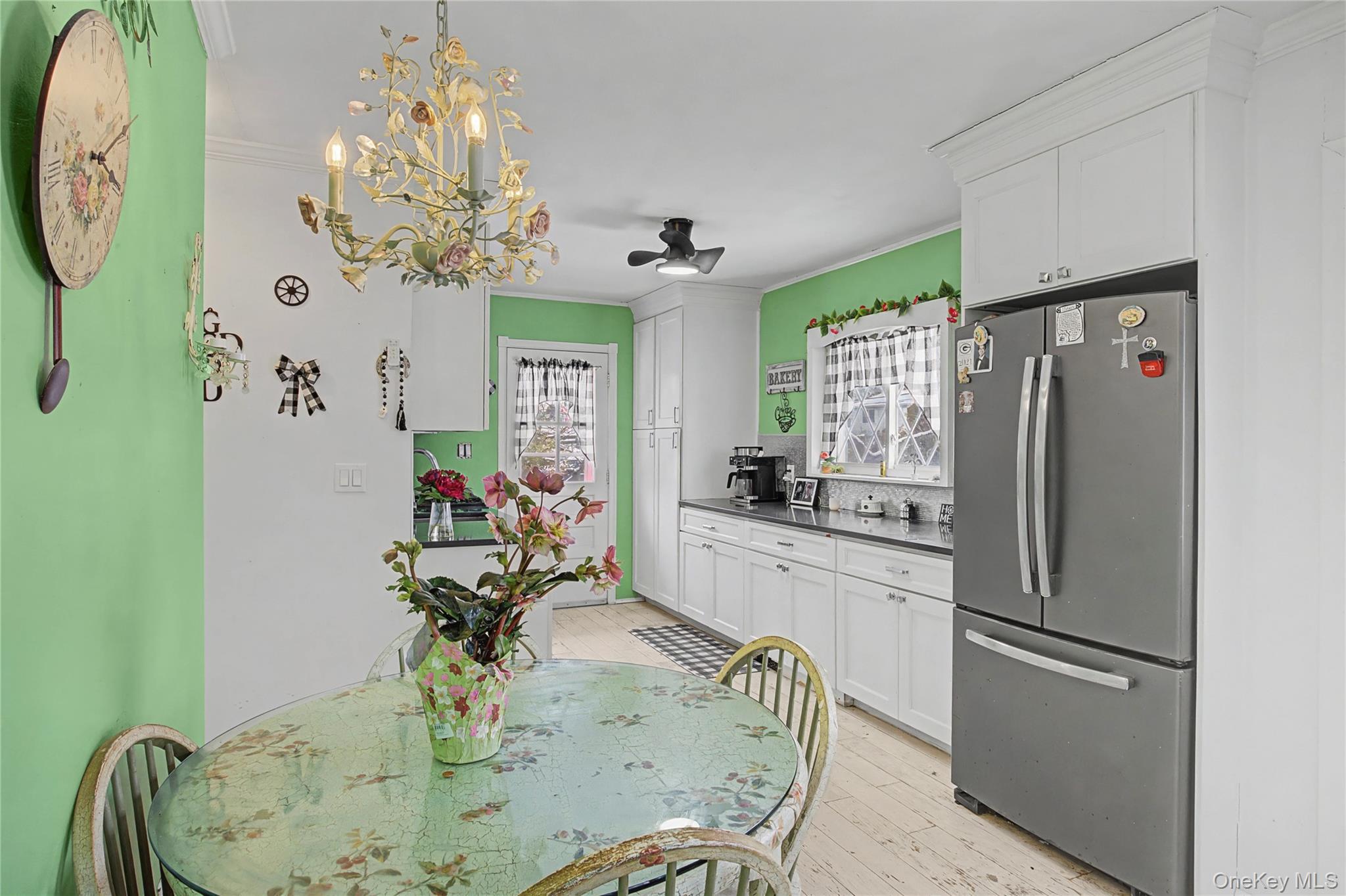 #5 photo, 9 Amherst Road, West Sayville , NY 11796