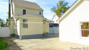 #17 photo, 10411 200th Street, কুইন্‌স Saint Albans , NY 11412