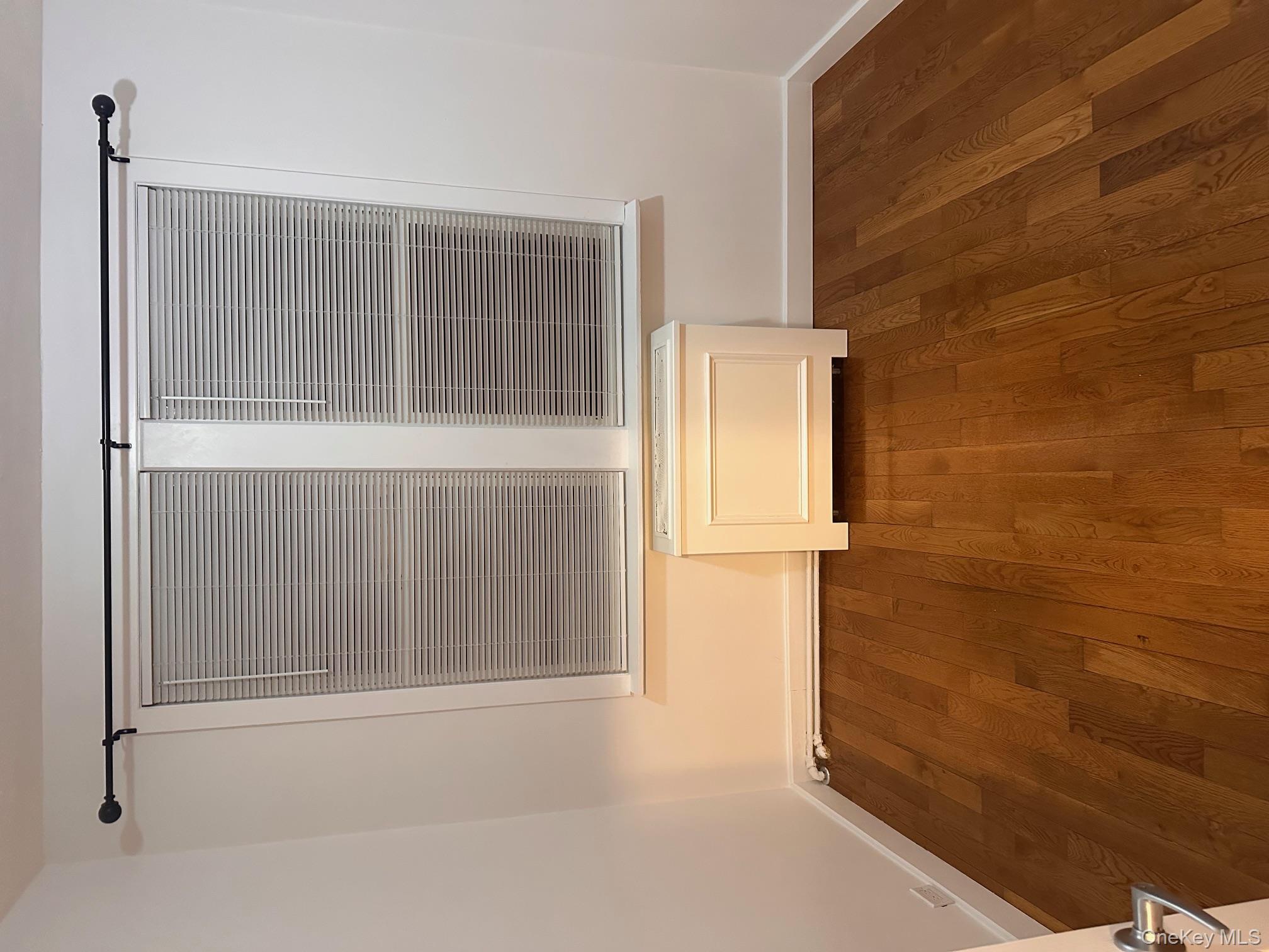 #6 photo, 60-34 56th Road, كوينز Maspeth , NY 11378