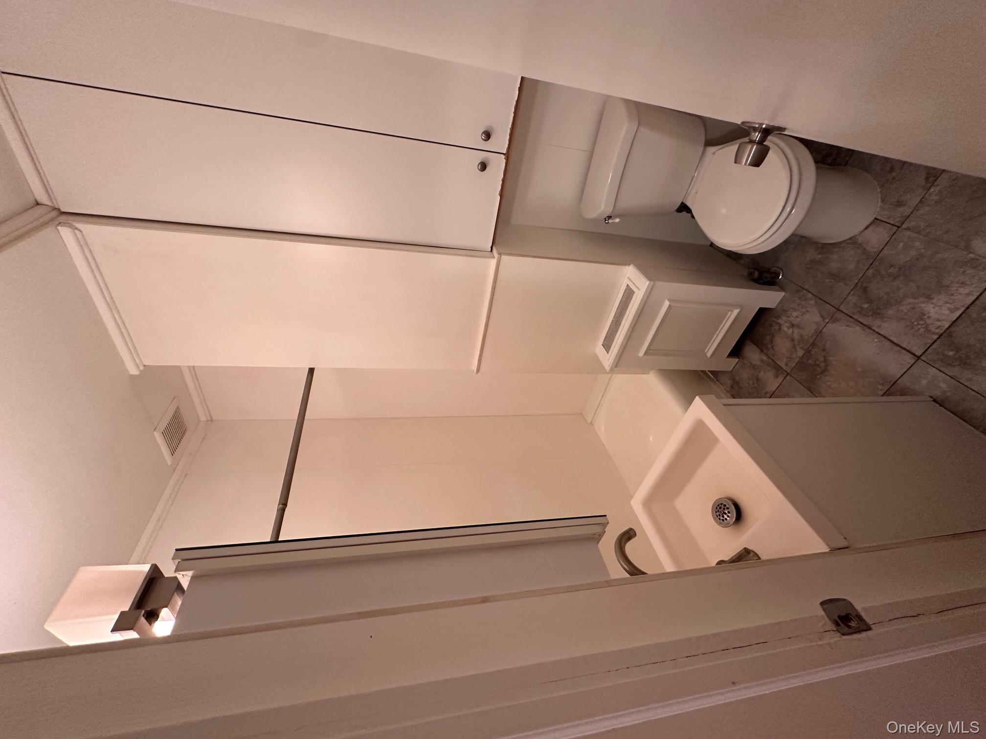 #7 photo, 60-34 56th Road, كوينز Maspeth , NY 11378