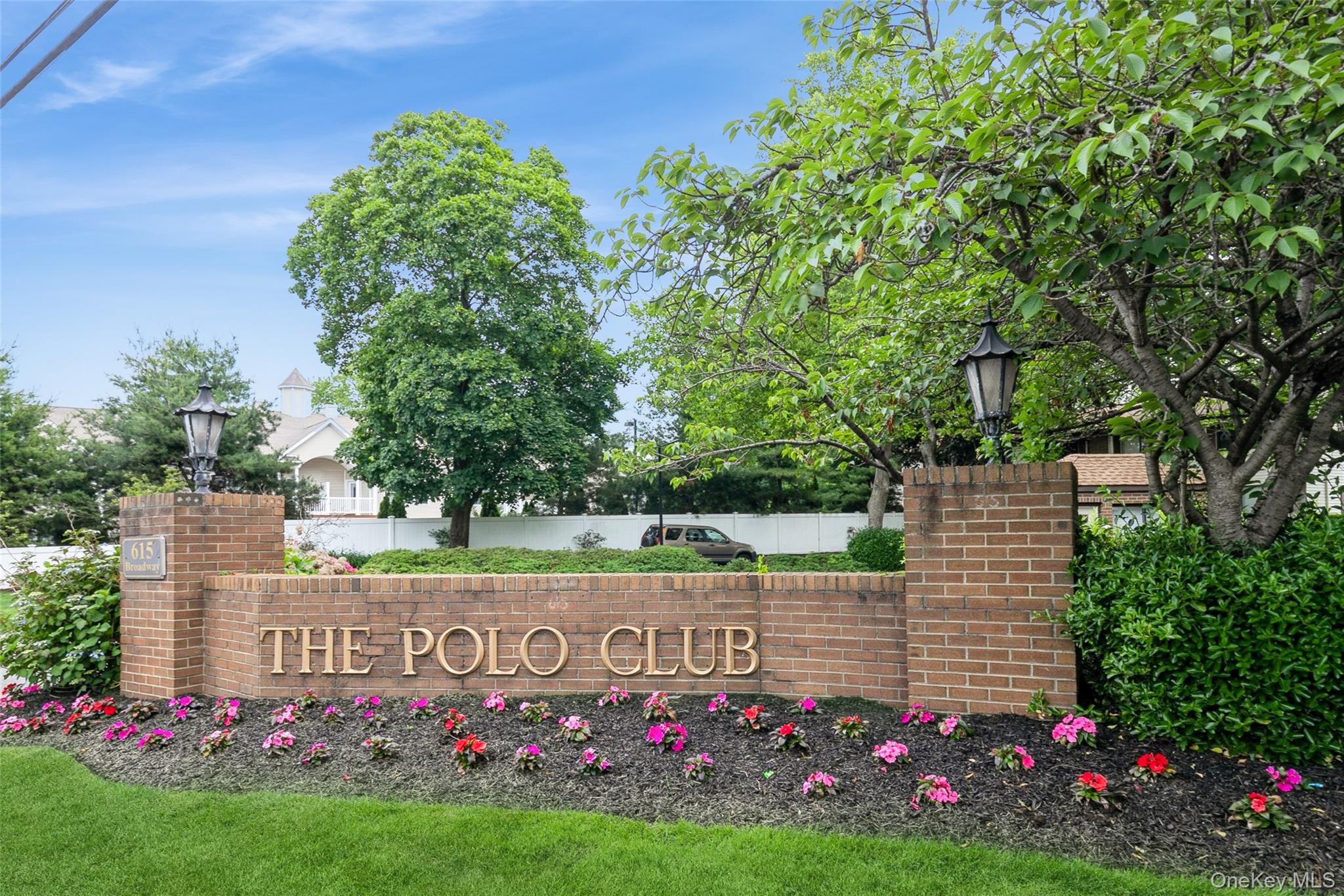 #19 photo, 615 Broadway, Amityville , NY 11701