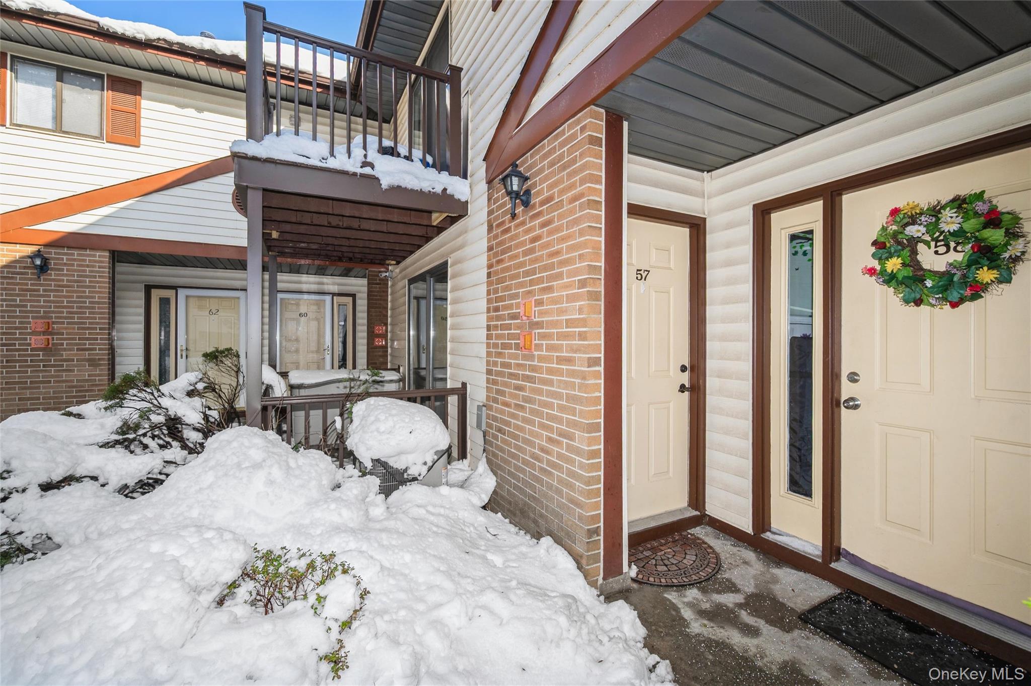 #3 photo, 615 Broadway, Amityville , NY 11701