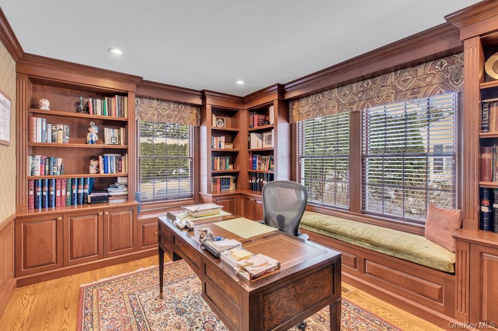 #18 photo, 265 Northwoods Road, Manhasset , NY 11030