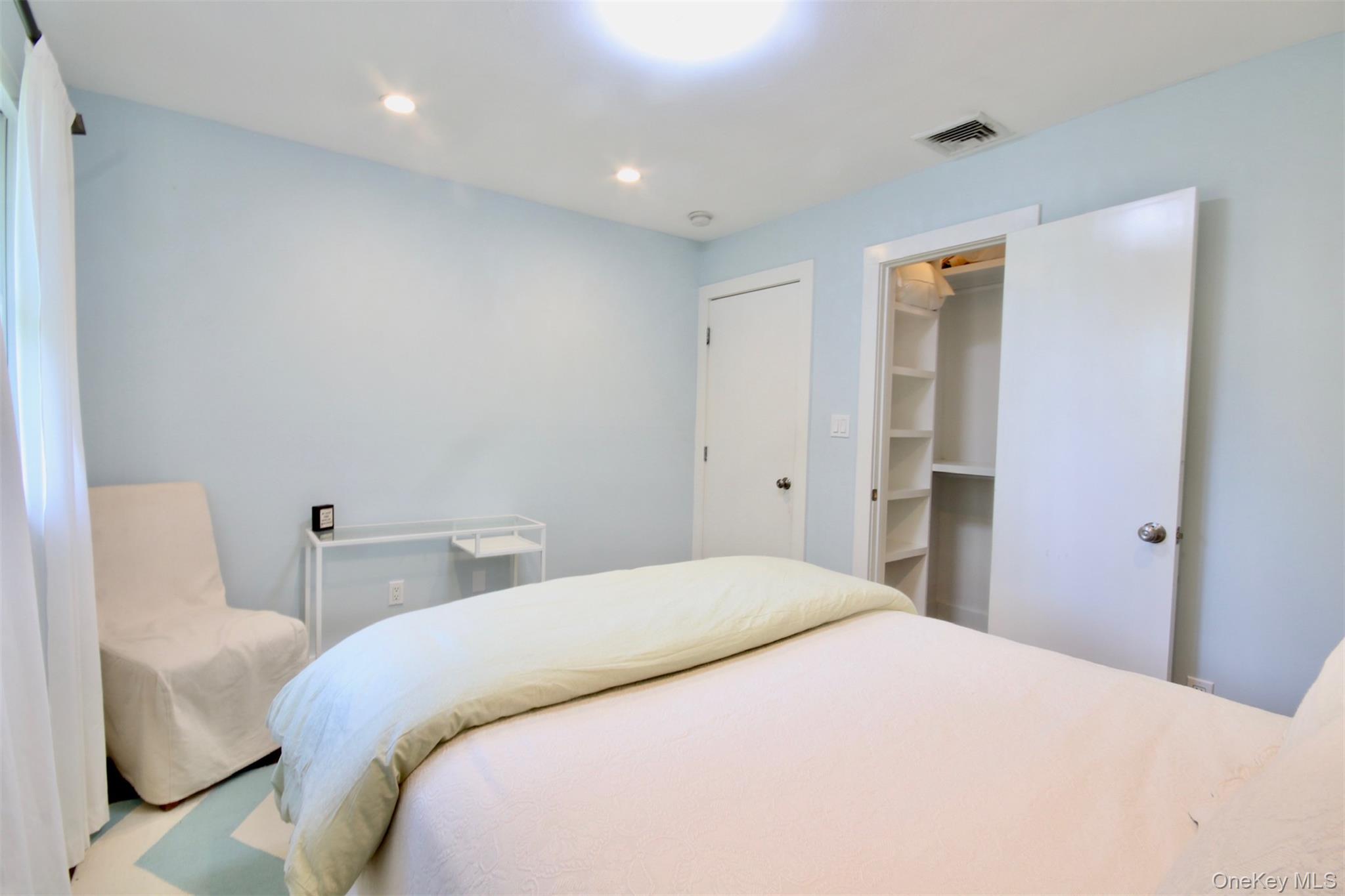 #15 photo, 28 Old Trail Road, מחוז סאפוק Water Mill , NY 11976