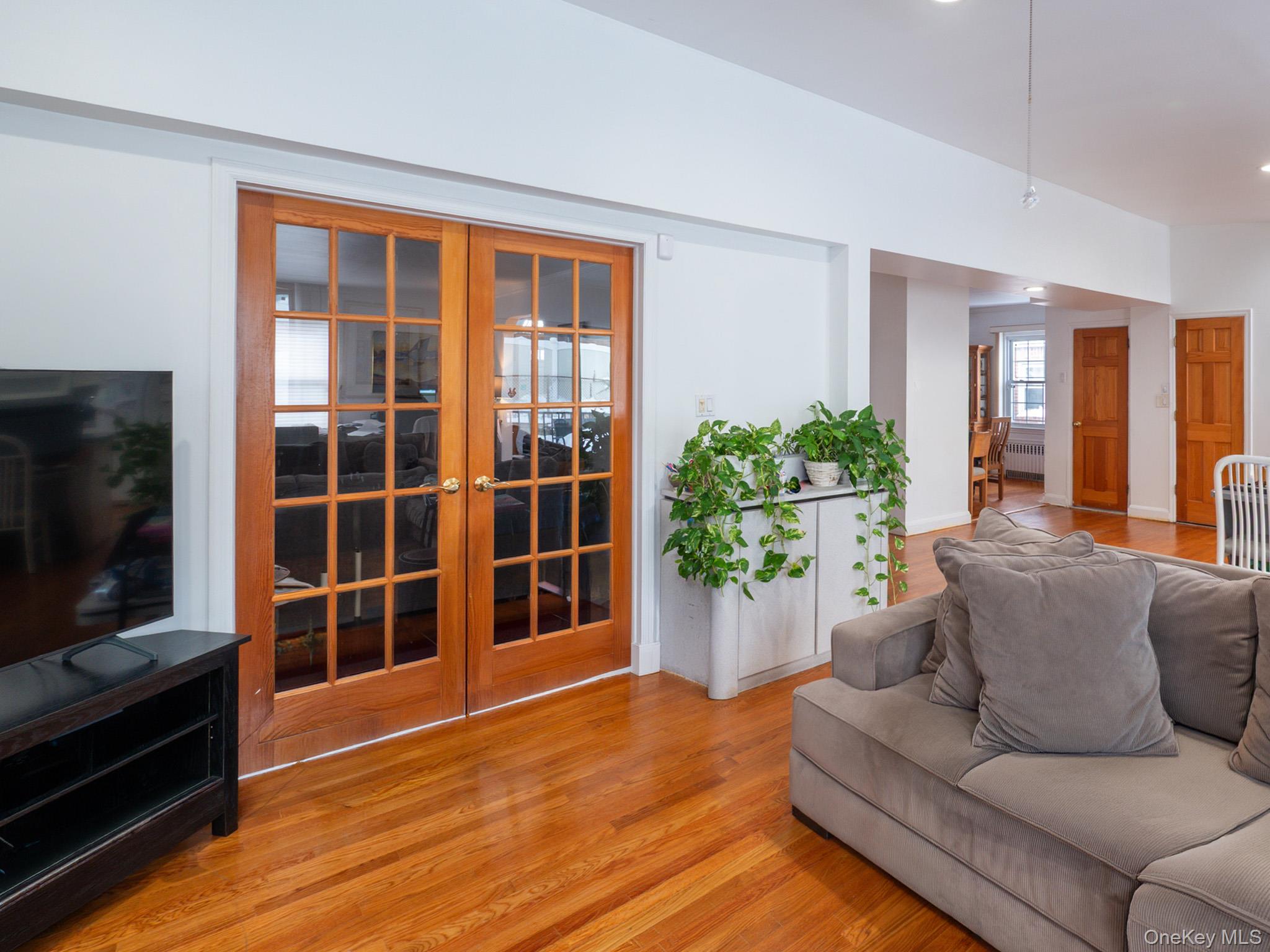 #10 photo, 7531 179th Street, Fresh Meadows , NY 11366