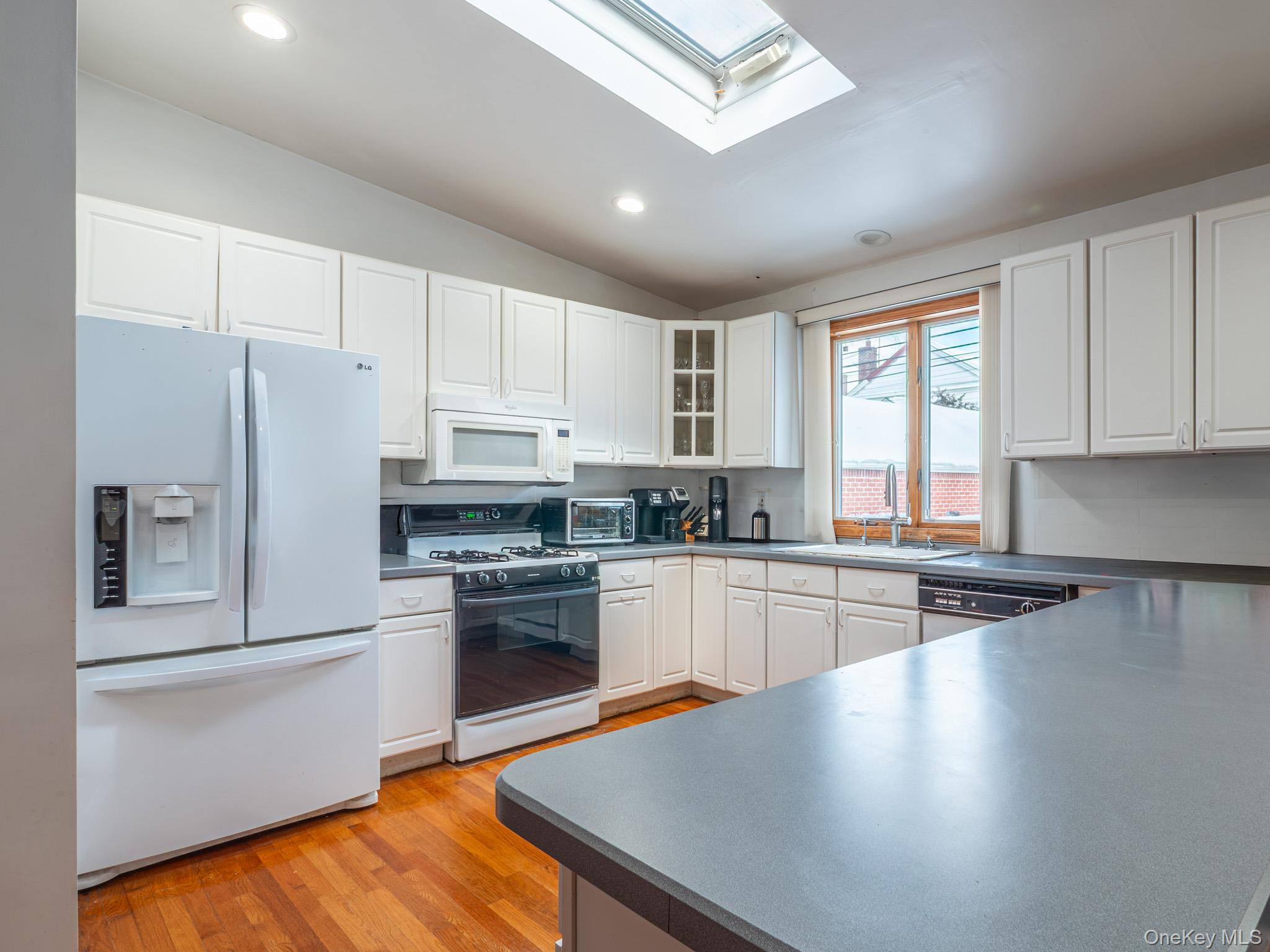 #12 photo, 7531 179th Street, Fresh Meadows , NY 11366