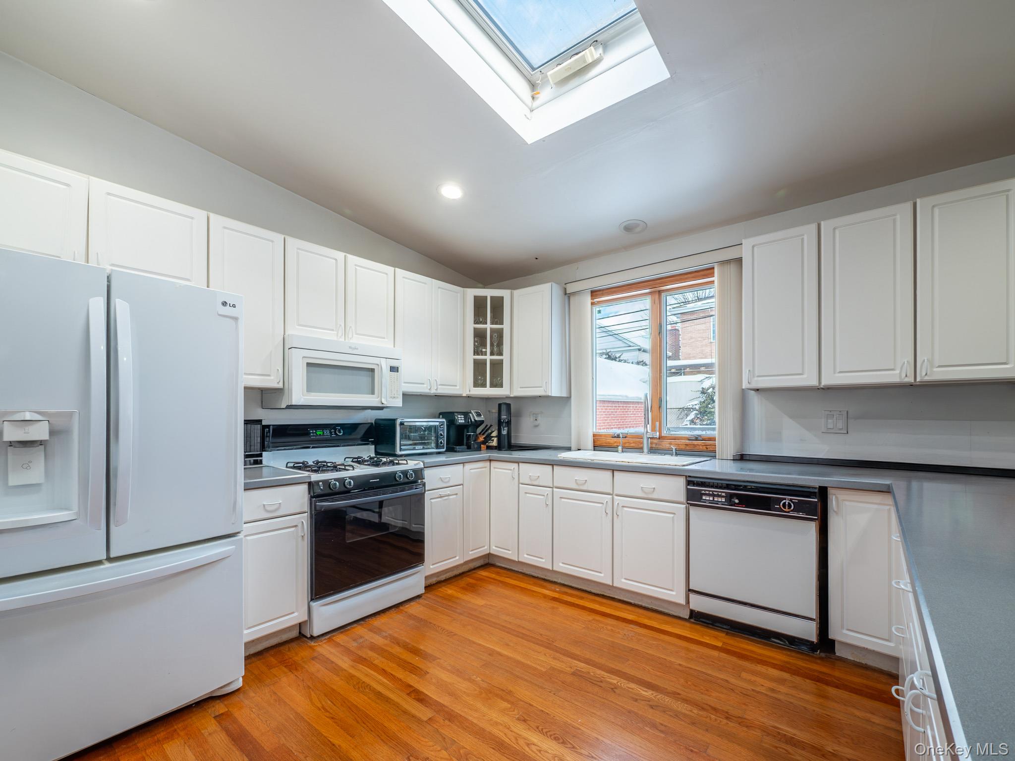 #13 photo, 7531 179th Street, Fresh Meadows , NY 11366