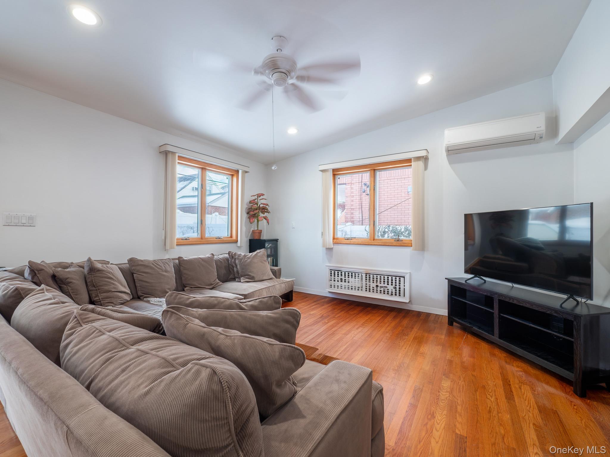 #20 photo, 7531 179th Street, Fresh Meadows , NY 11366