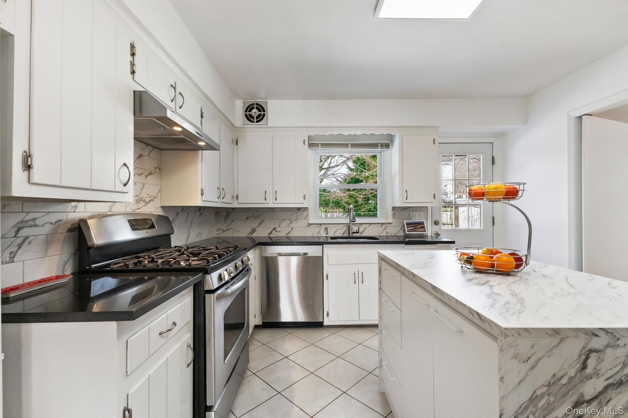 #7 photo, 15 Meadow Place, Rye , NY 10580