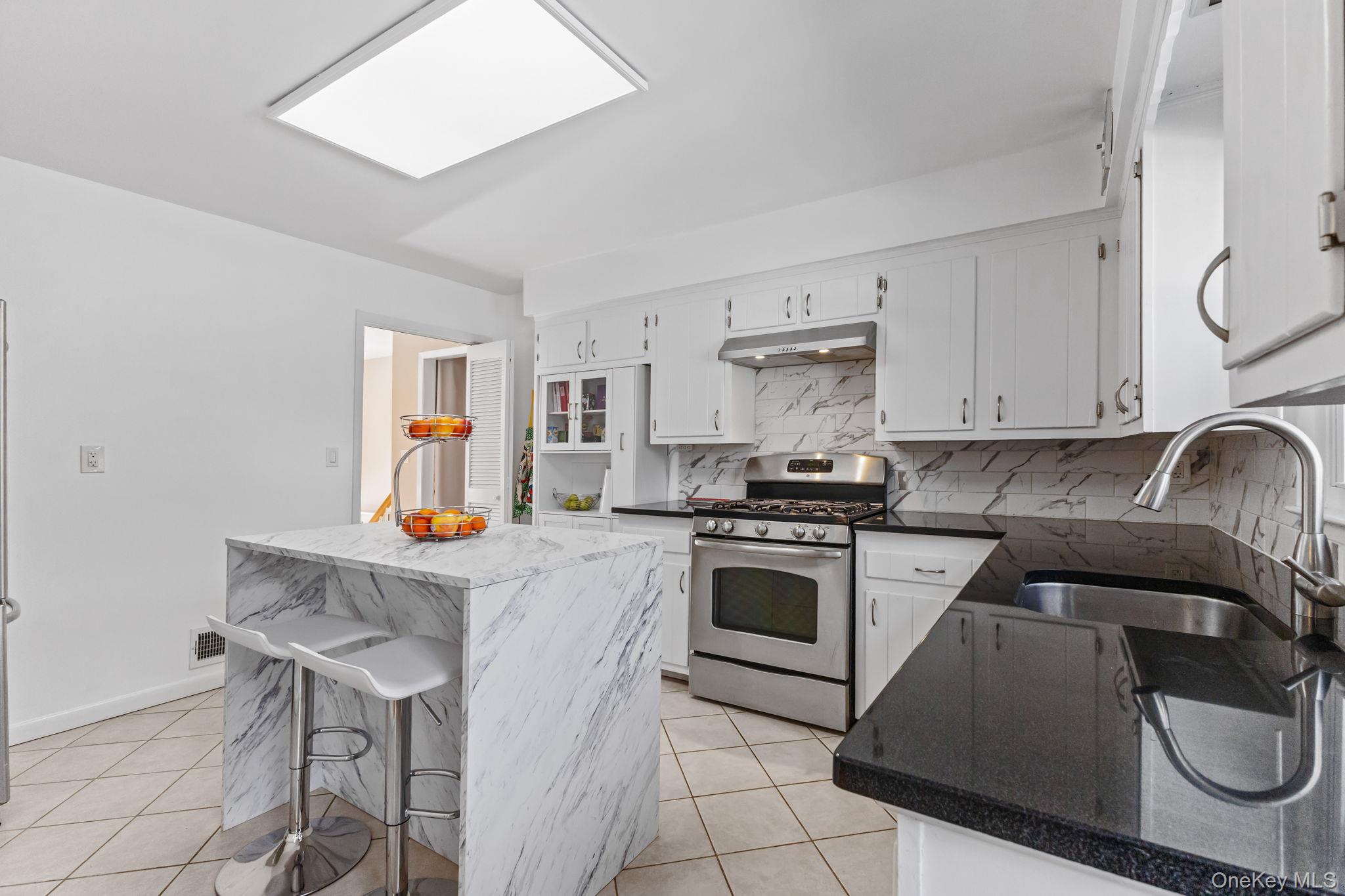 #9 photo, 15 Meadow Place, Rye , NY 10580