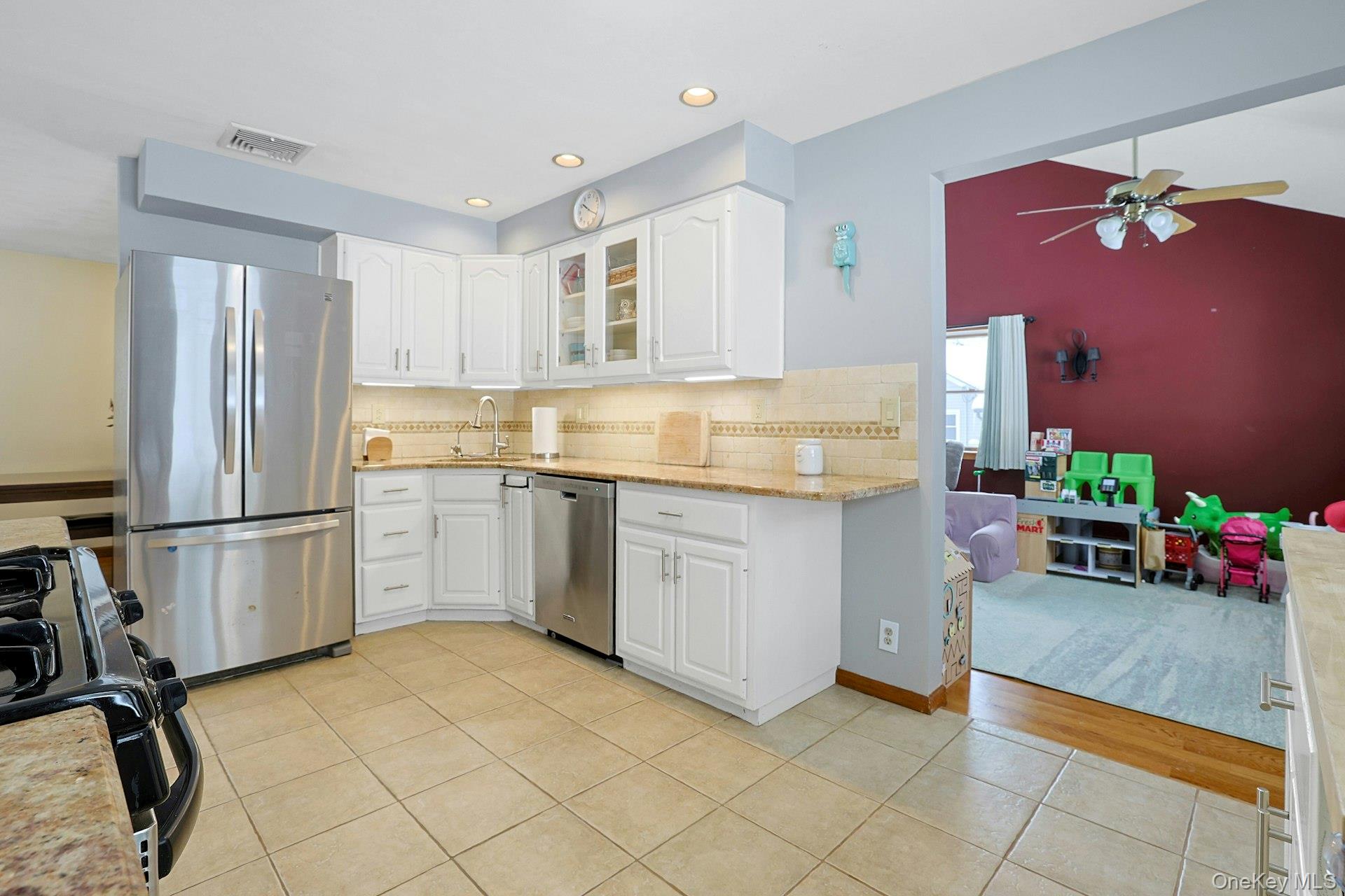 #15 photo, 42 Briarwood Drive, New City , NY 10956