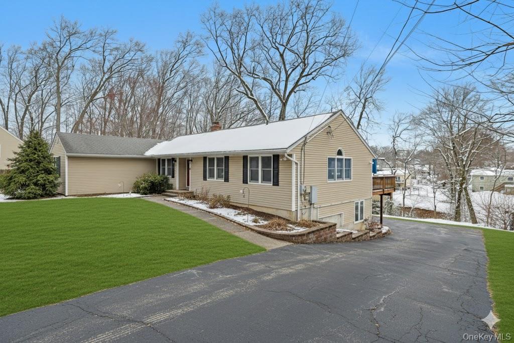 #2 photo, 42 Briarwood Drive, New City , NY 10956