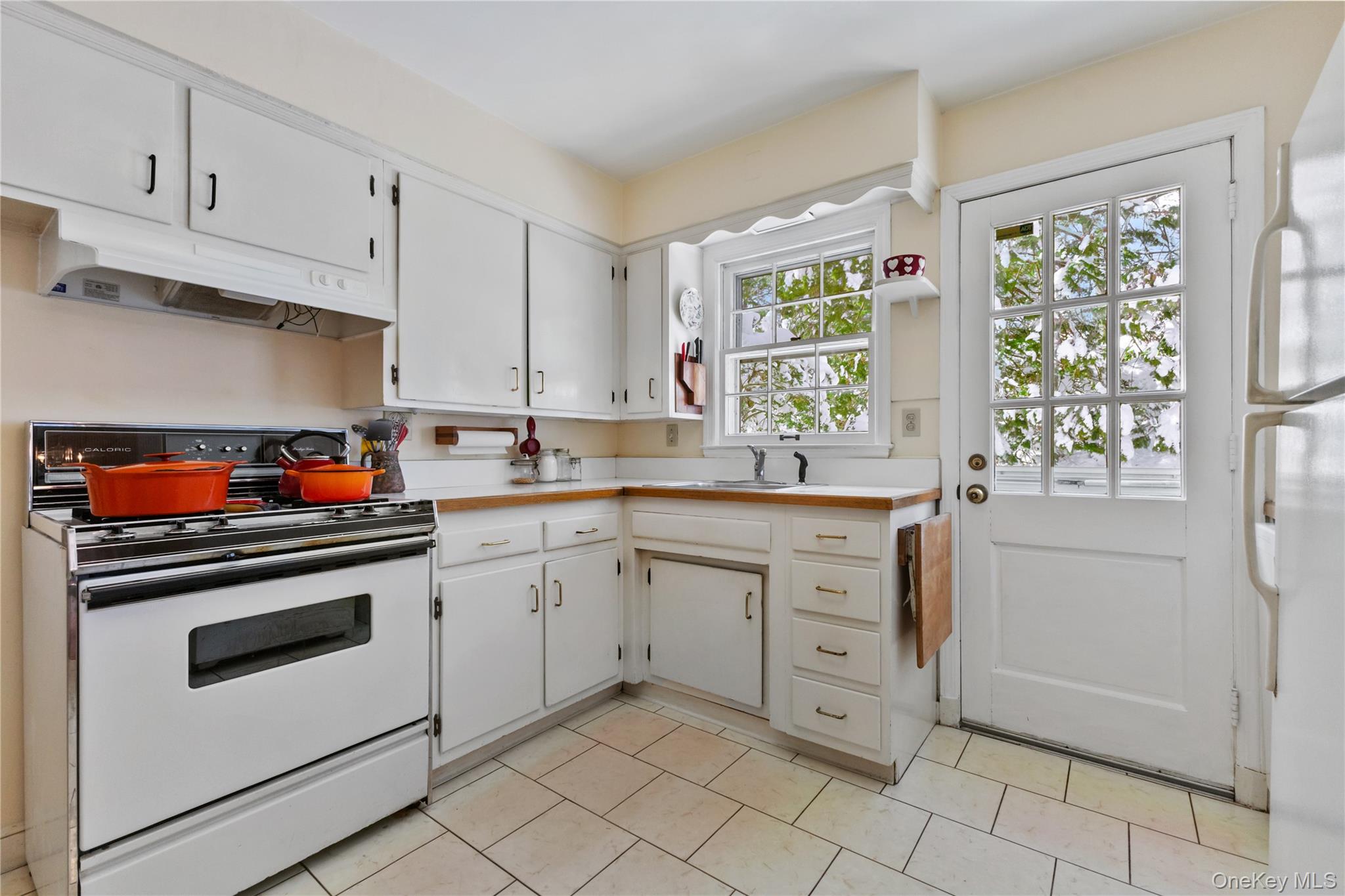 #6 photo, 32 Harrison Drive, Larchmont , NY 10538