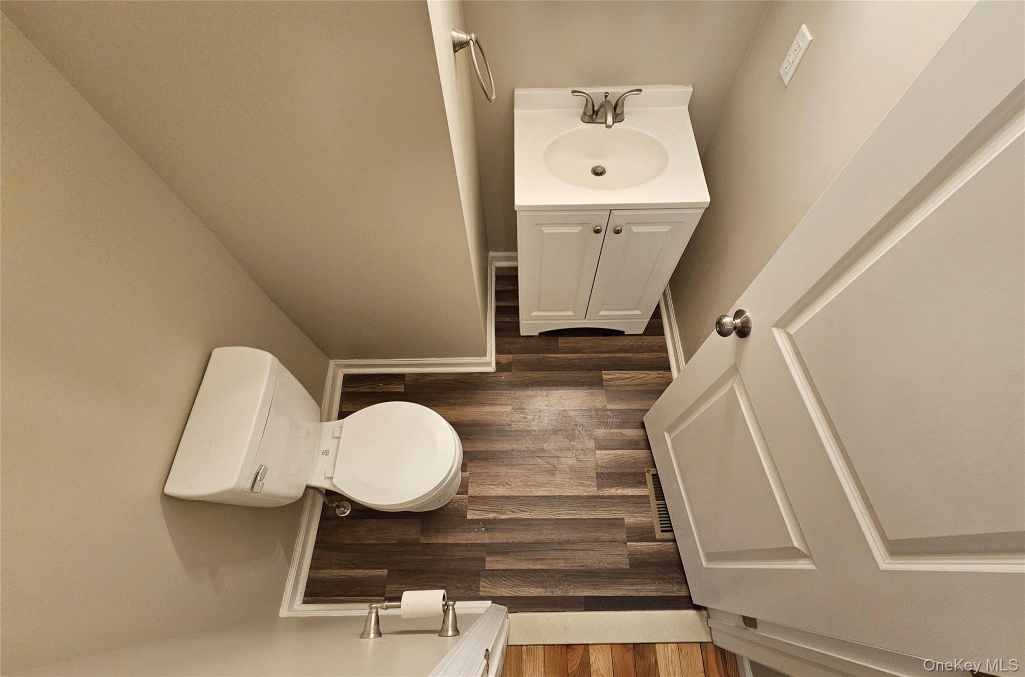 #16 photo, 53 Cornwall Lane, Middletown , NY 10940