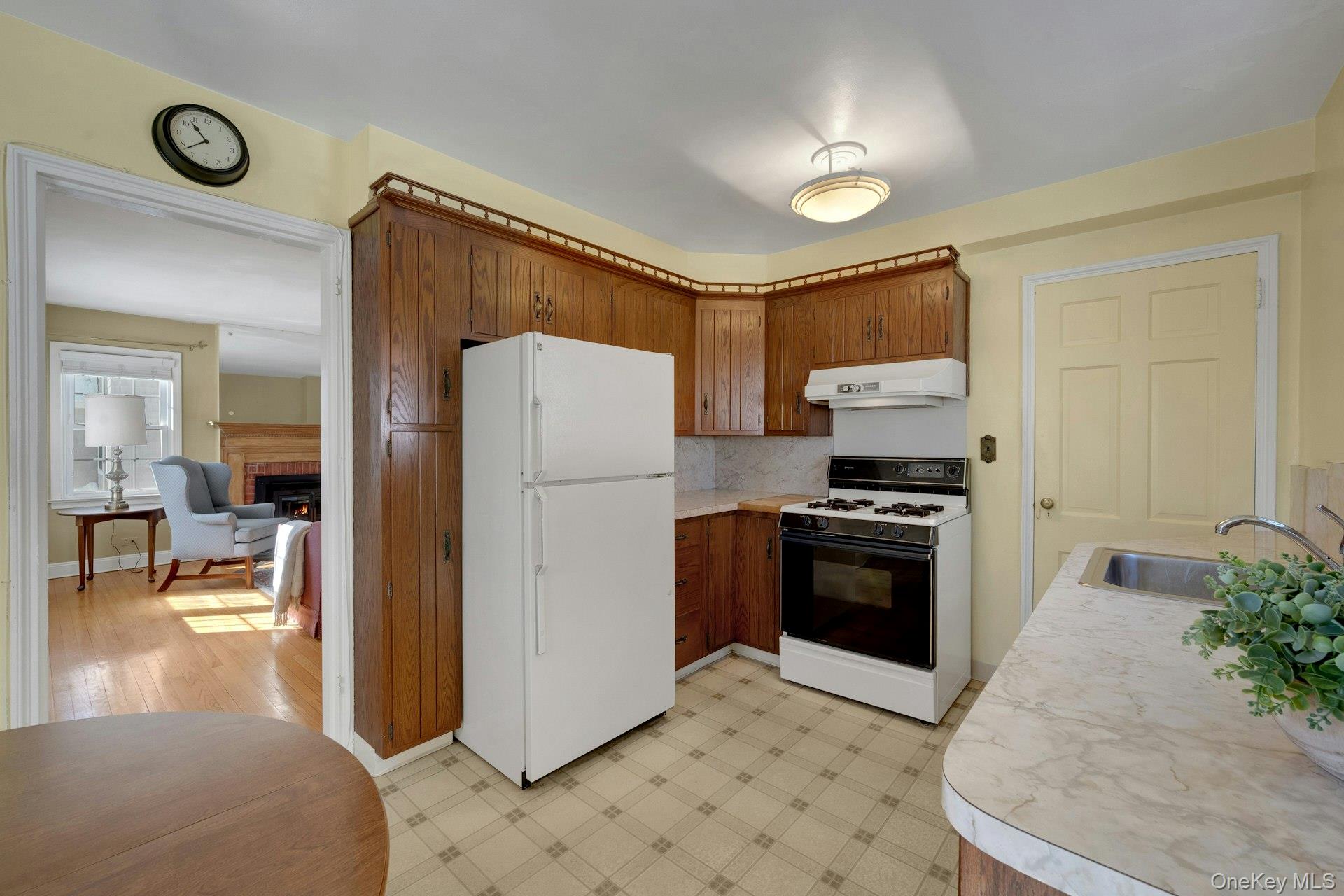 #7 photo, 20 Taft Lane, Ardsley , NY 10502