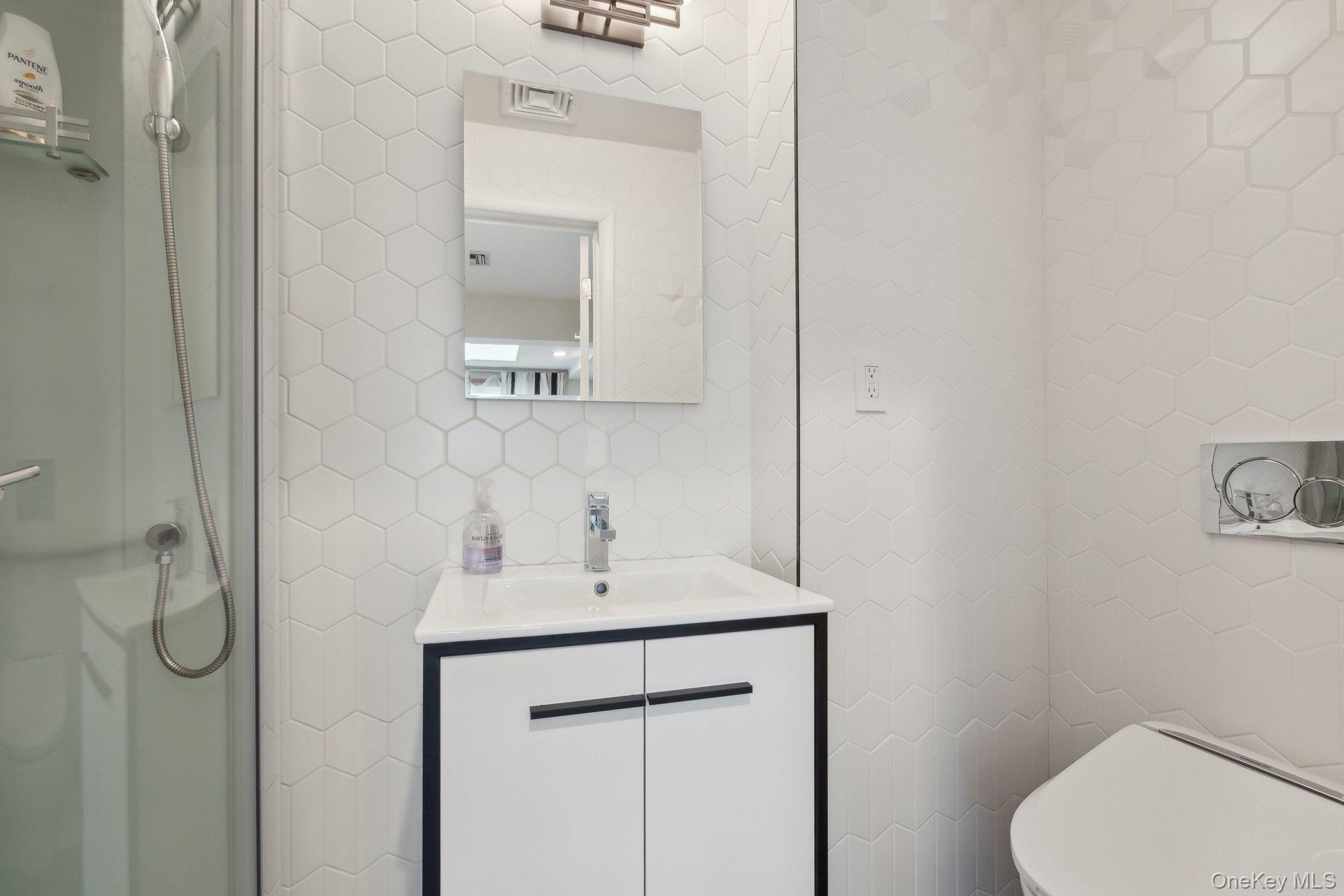 #10 photo, 1250 Harbor Road, Нассау ‖ Hewlett Harbor , NY 11557