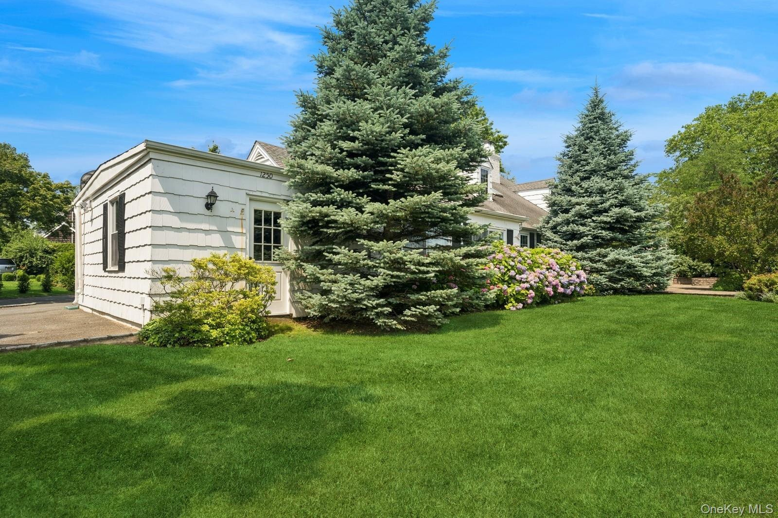 #15 photo, 1250 Harbor Road, Нассау ‖ Hewlett Harbor , NY 11557