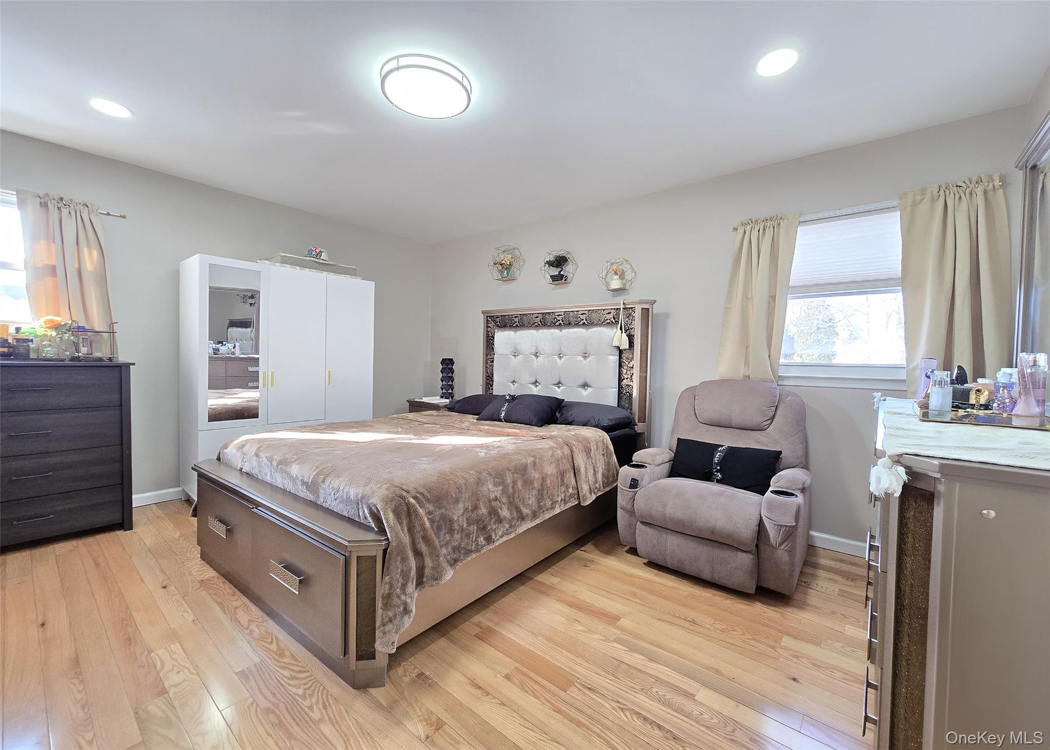 #10 photo, 237 Donald Boulevard, Holbrook , NY 11741