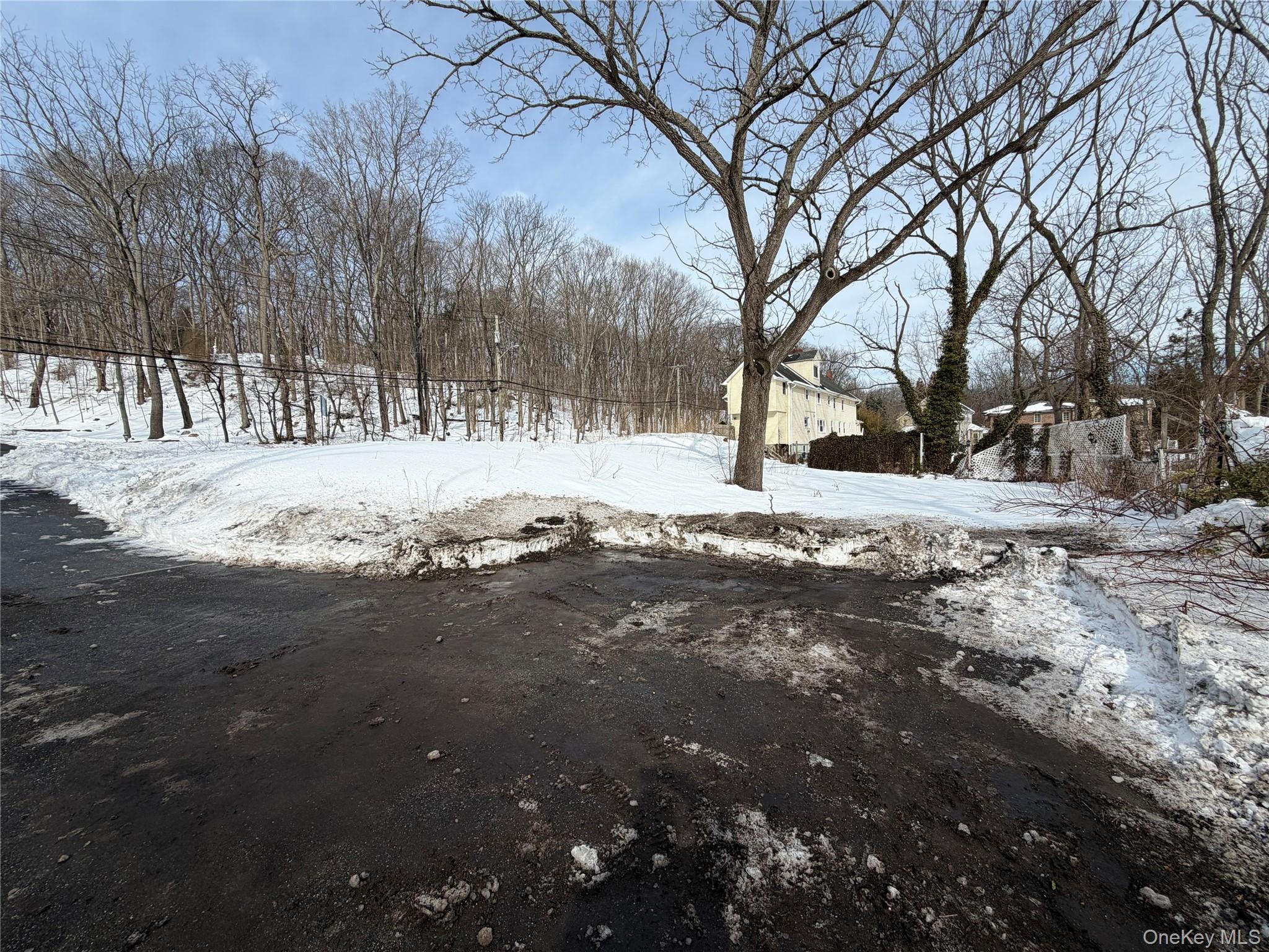 #2 photo, 300 Woodbury Road, Woodbury , NY 11797