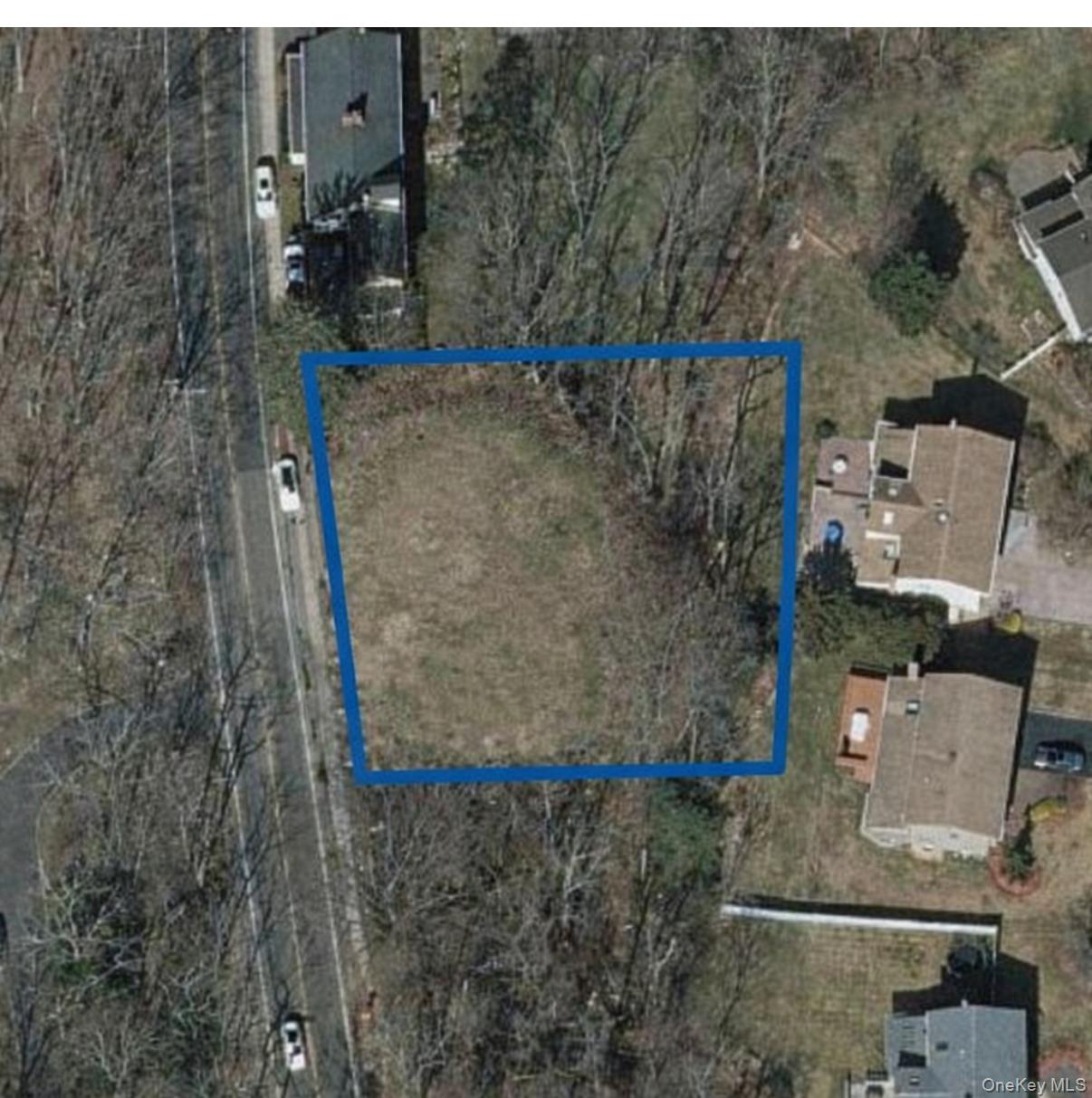 #3 photo, 300 Woodbury Road, Woodbury , NY 11797