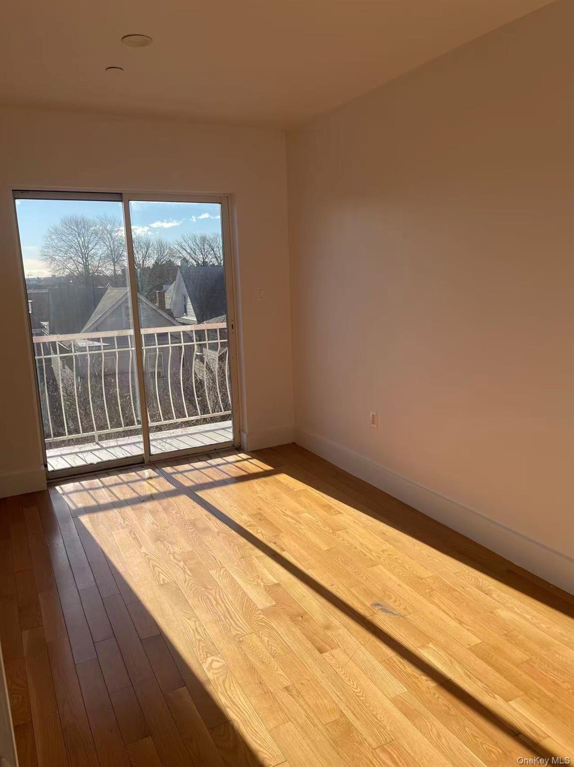 #5 photo, 9317 Lamont Avenue, Elmhurst , NY 11373