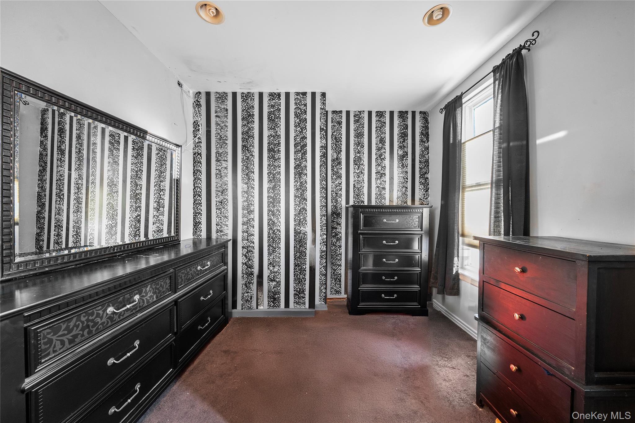 #13 photo, 73-35 71st Place, Glendale , NY 11385