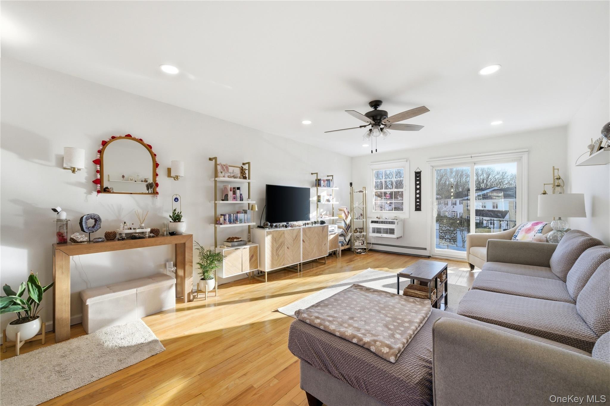 #12 photo, 4743 Wilshire Lane, Oakdale , NY 11769