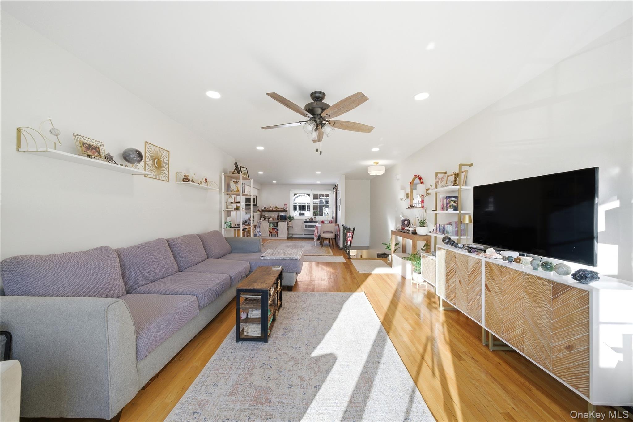 #14 photo, 4743 Wilshire Lane, Oakdale , NY 11769