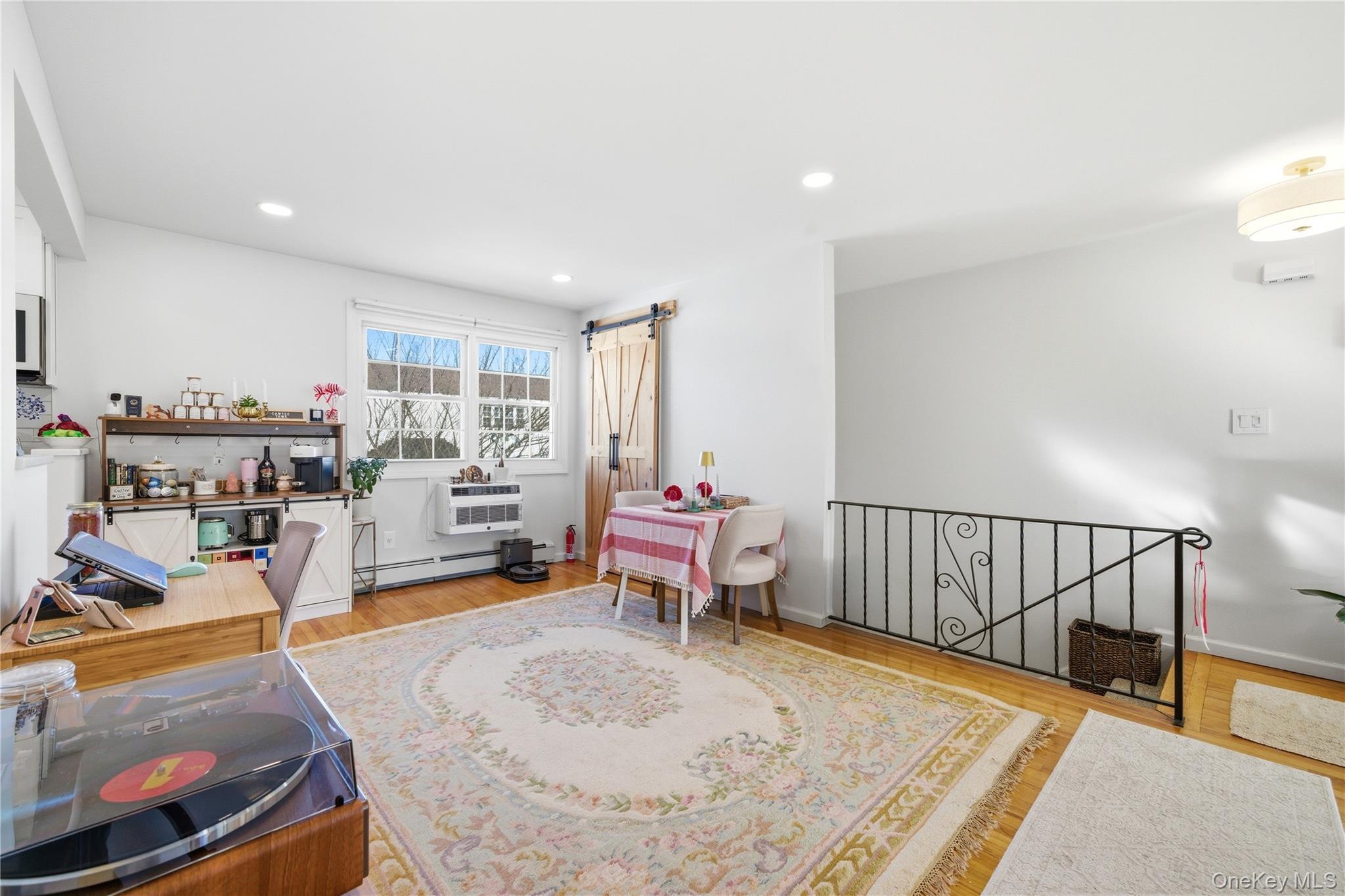 #4 photo, 4743 Wilshire Lane, Oakdale , NY 11769