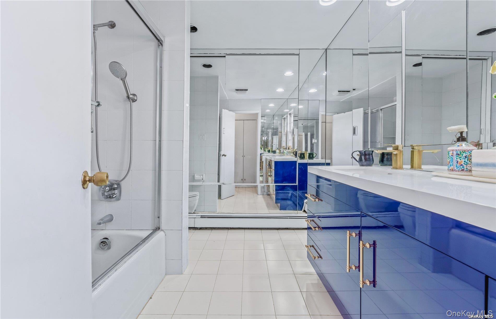 #18 photo, 75 Hicks Lane, Great Neck , NY 11024