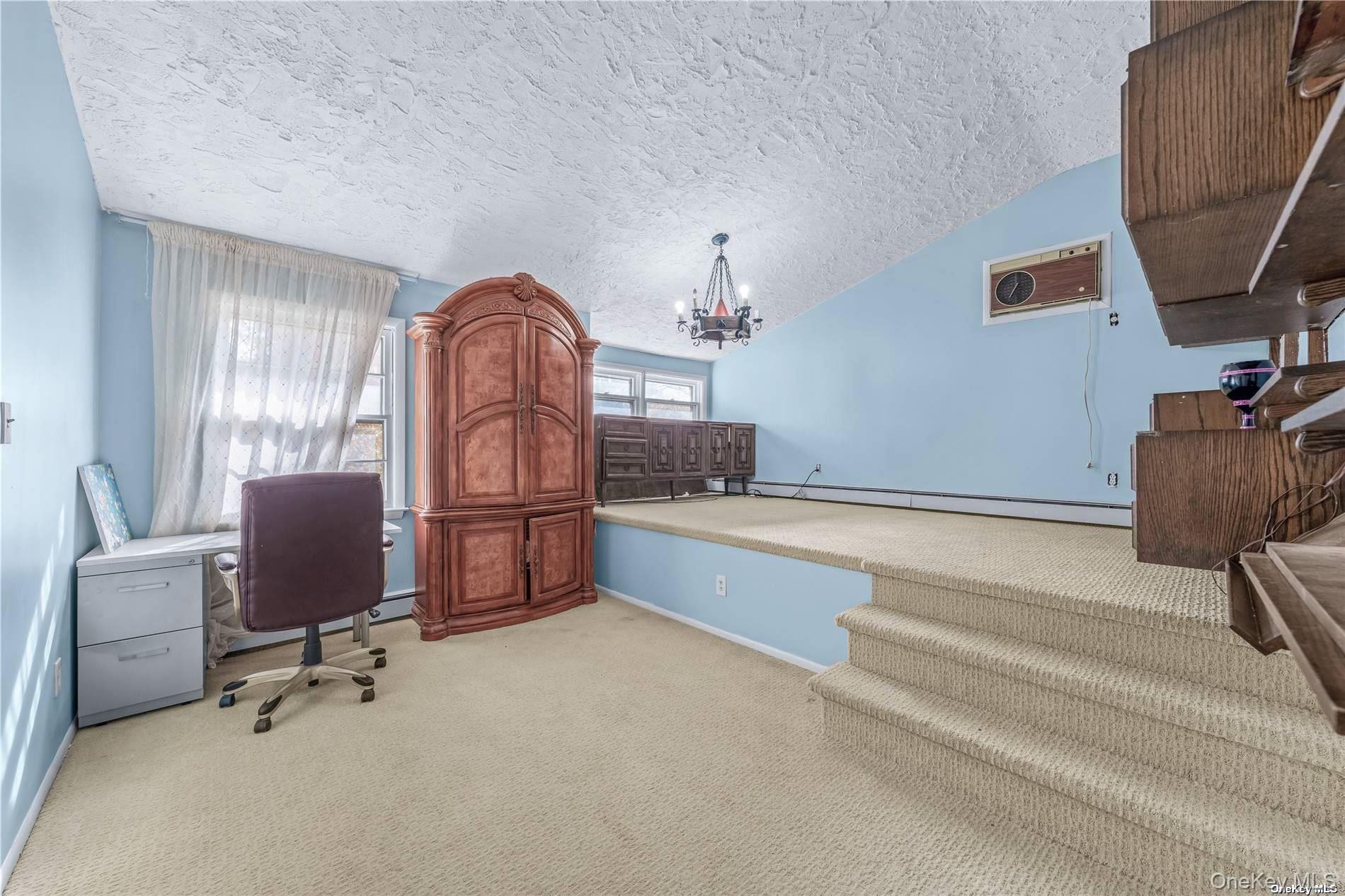 #20 photo, 75 Hicks Lane, Great Neck , NY 11024