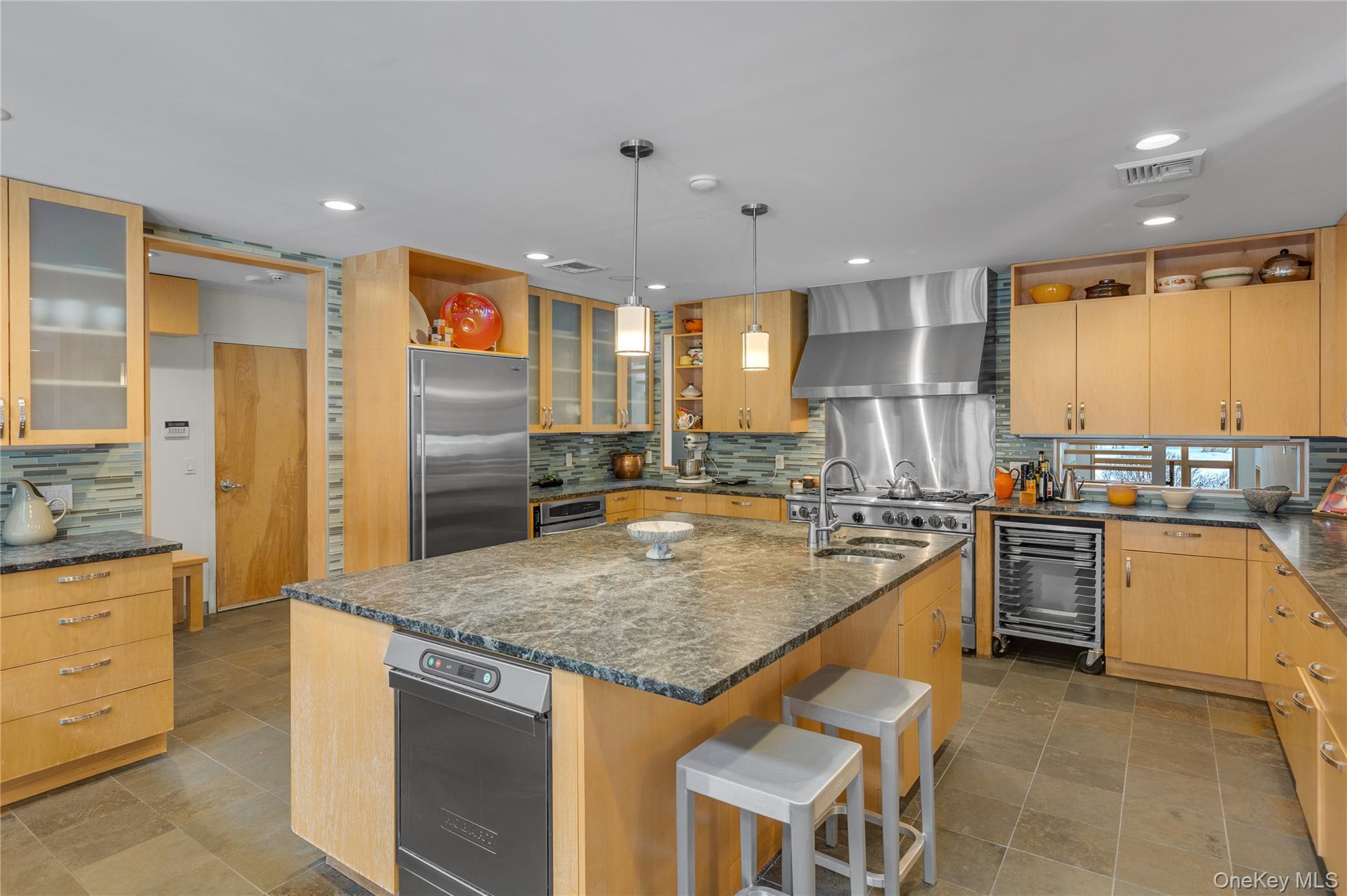 #11 photo, 46 Locust Lane, Northport , NY 11768